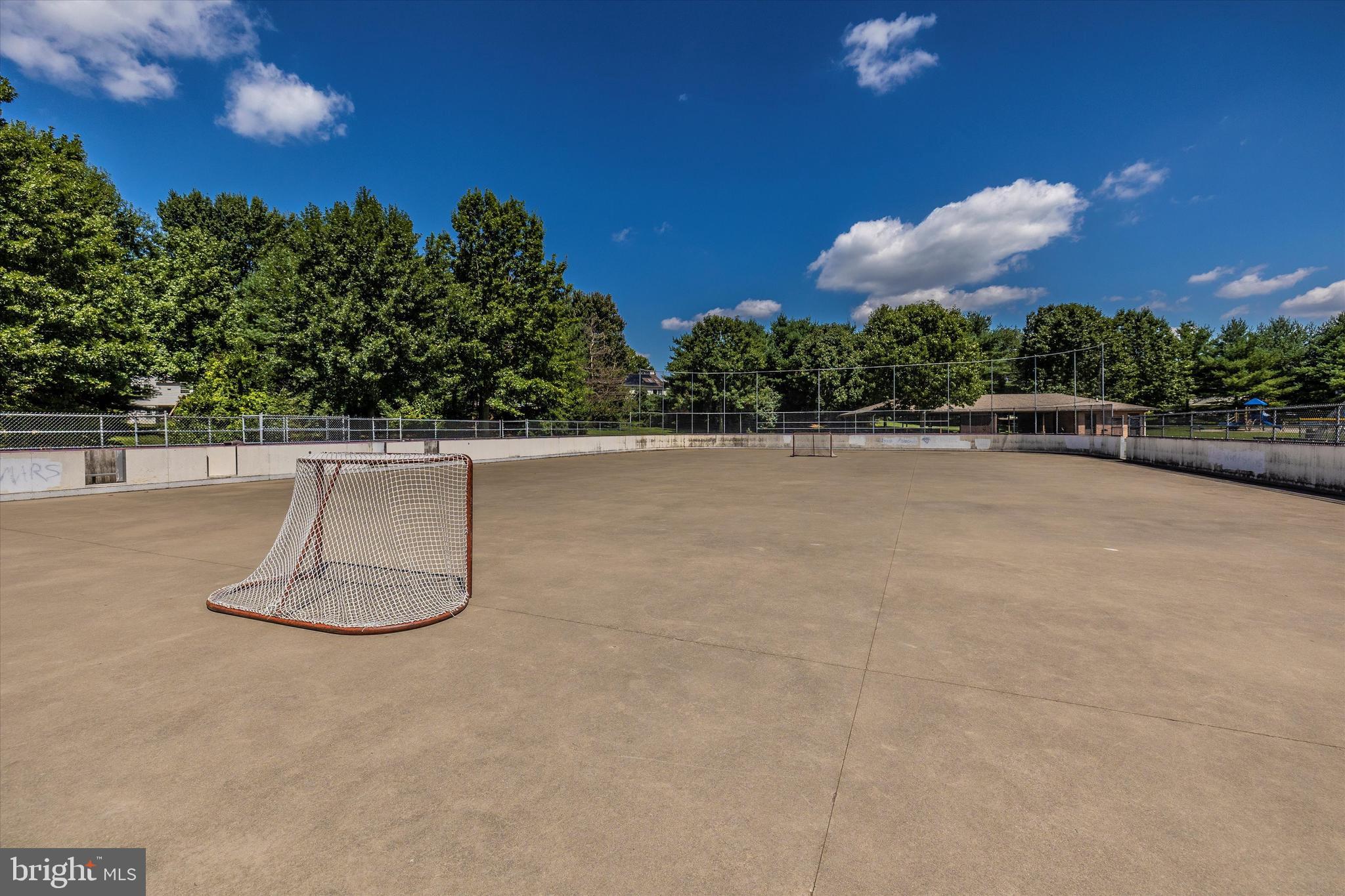 FREDERICKTOWNE VILLAGE - Residential