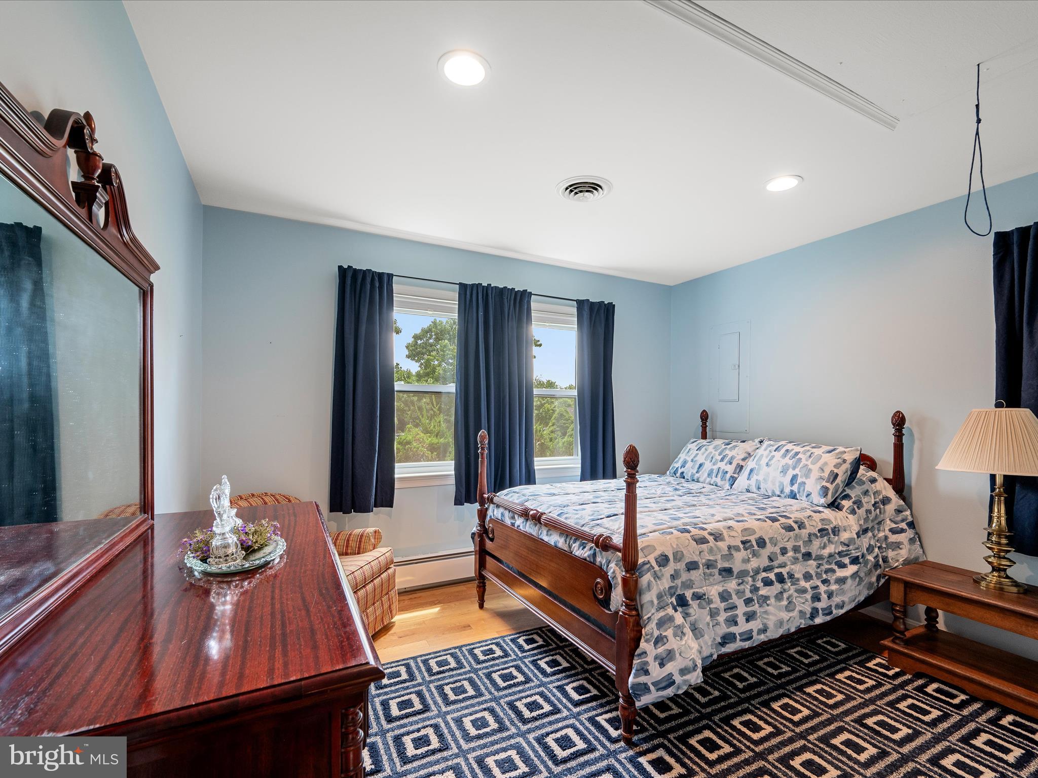 SPRING VALLEY - Residential