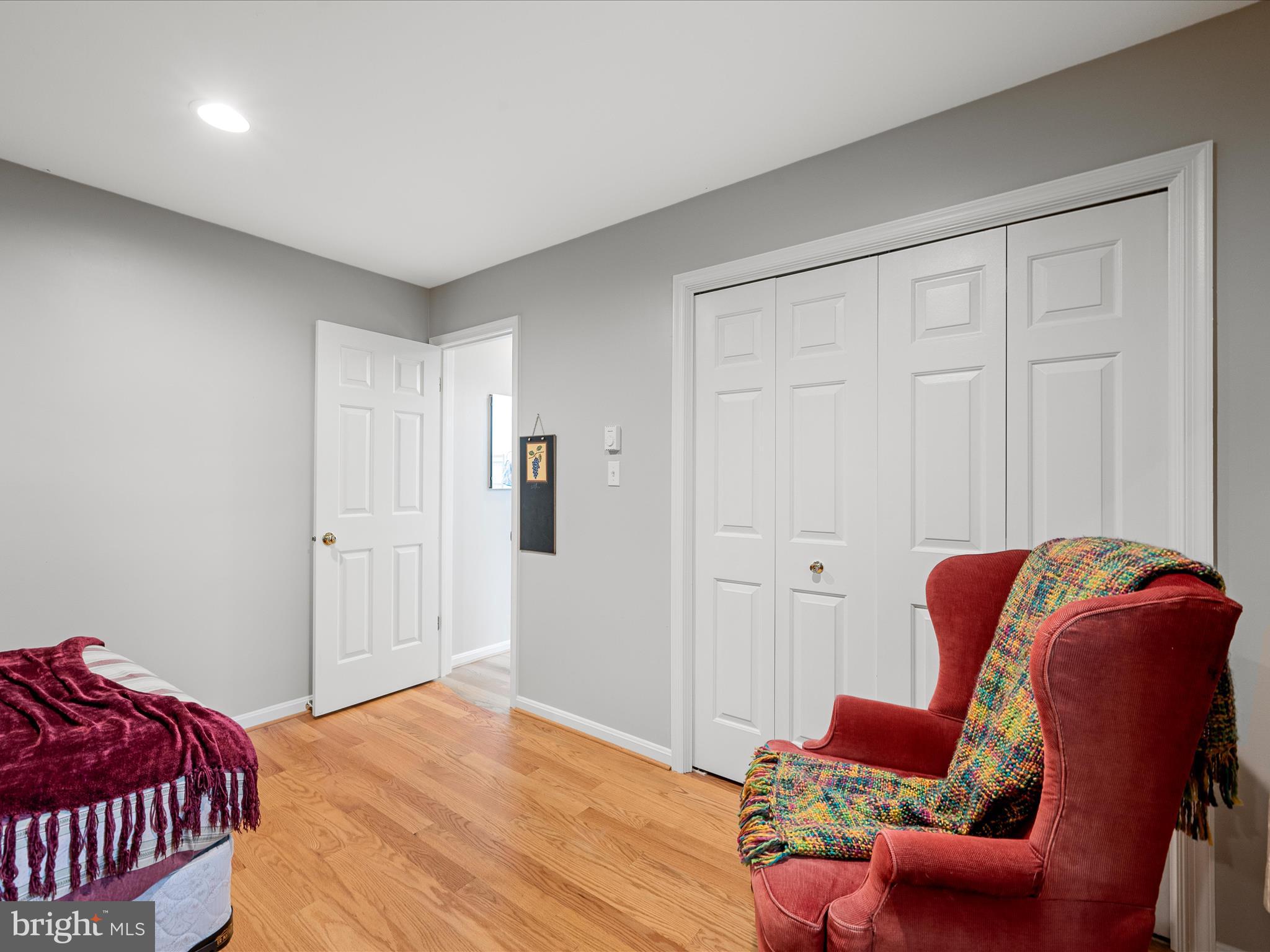 SPRING VALLEY - Residential