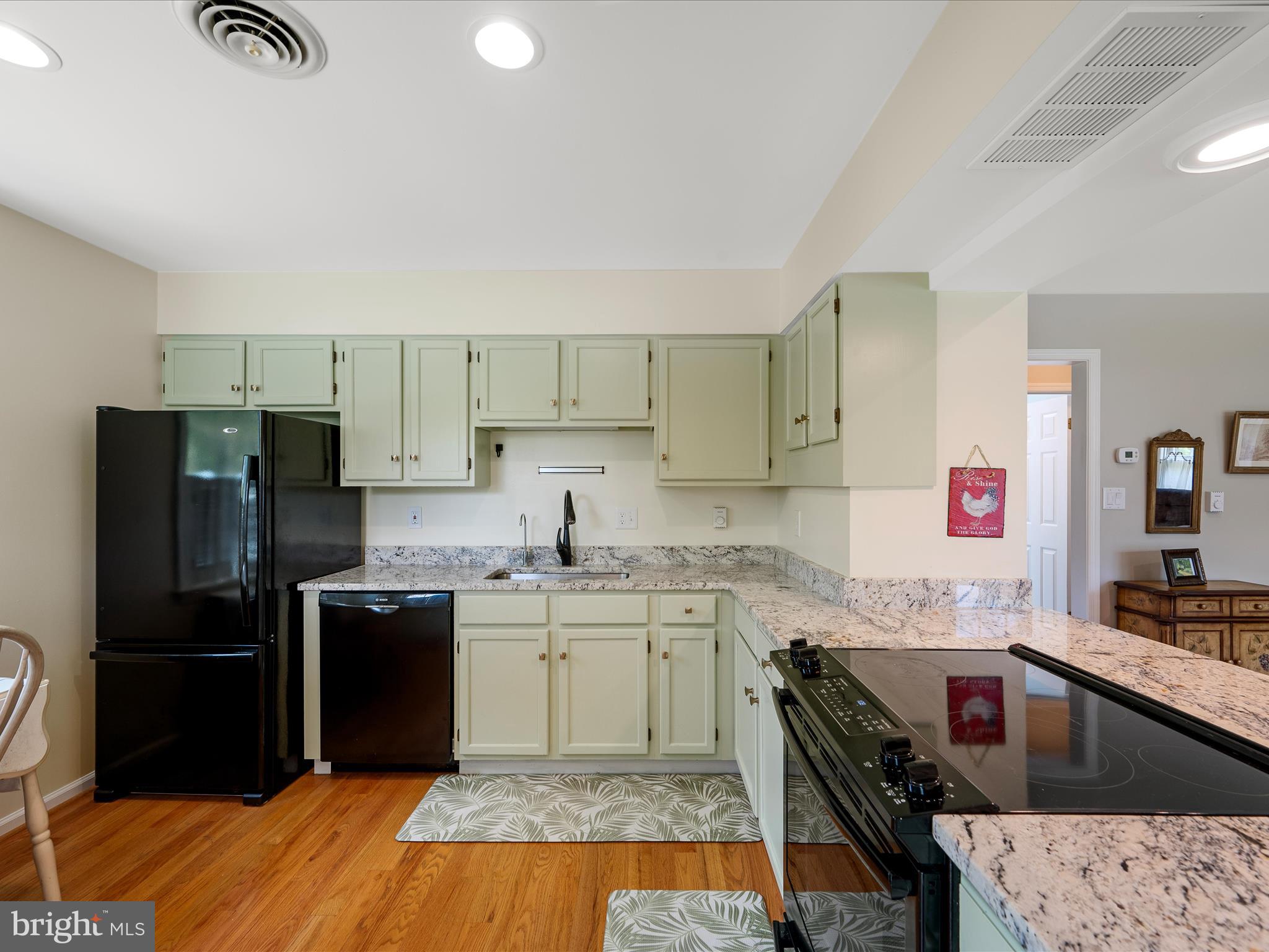 SPRING VALLEY - Residential