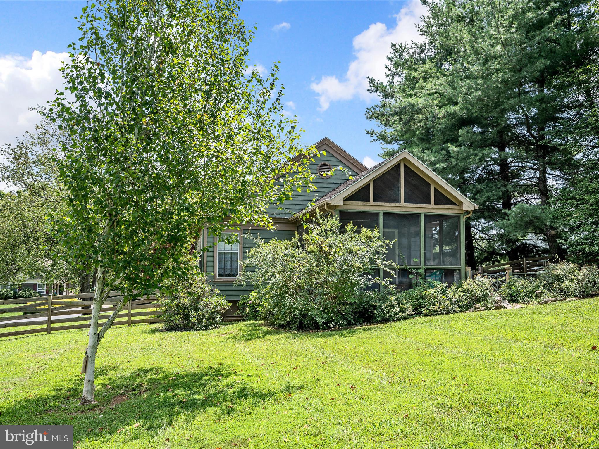 SPRING VALLEY - Residential