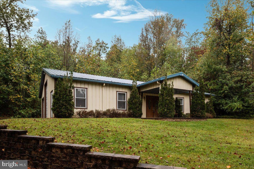 Photo of 563 Park View Drive, LURAY, VA 22835 (MLS # VAPA2005326)