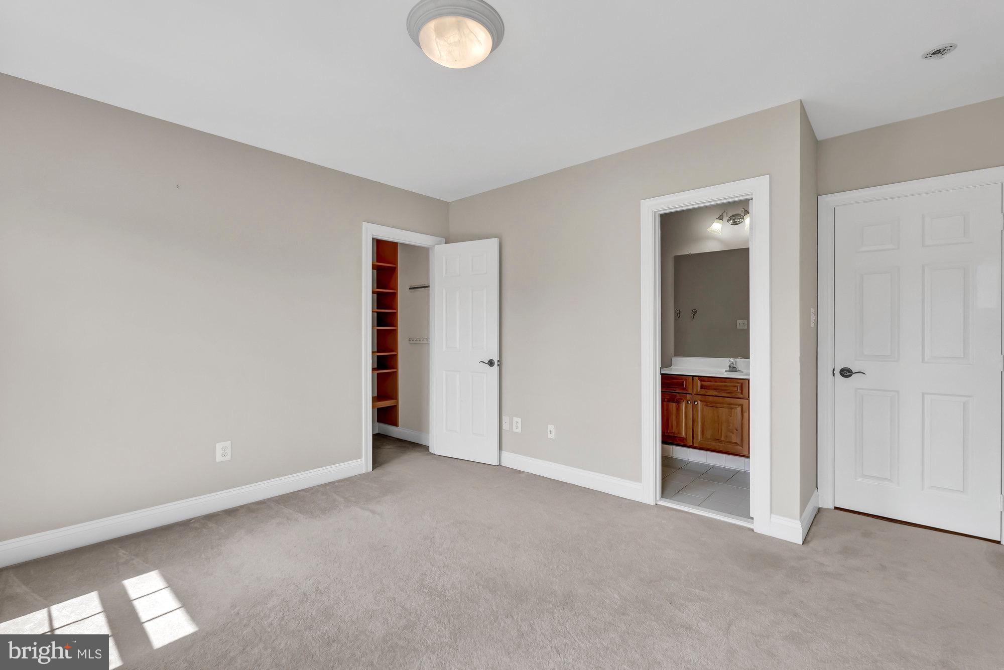 RIDGES OF ALEXANDRIA - Residential