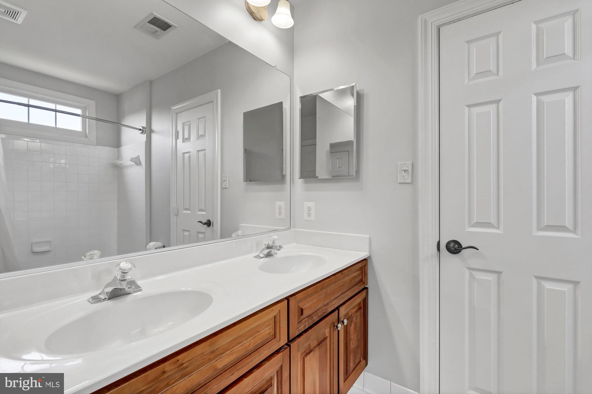 RIDGES OF ALEXANDRIA - Residential