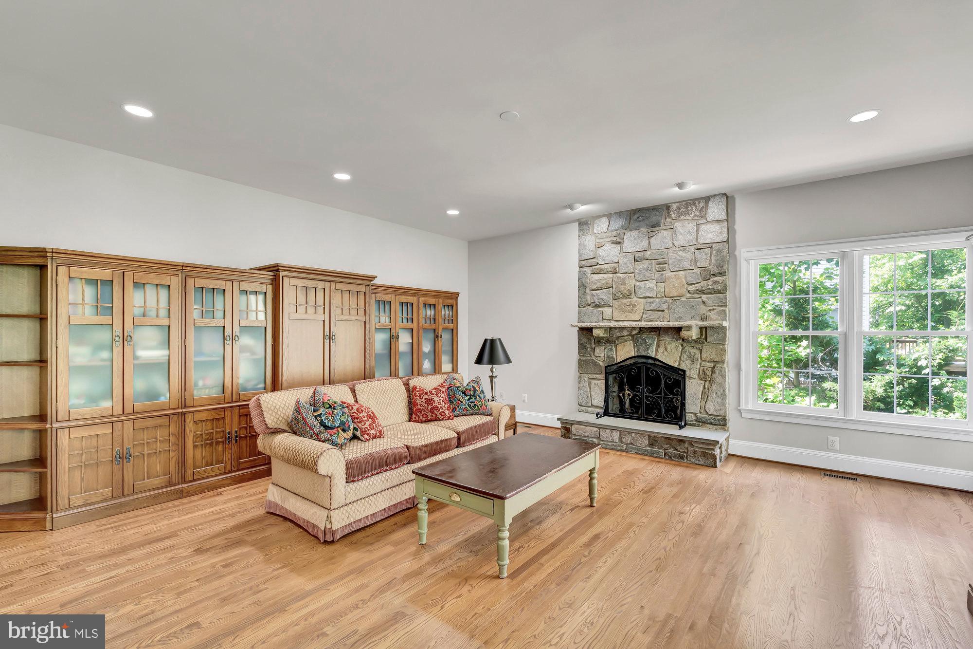 RIDGES OF ALEXANDRIA - Residential