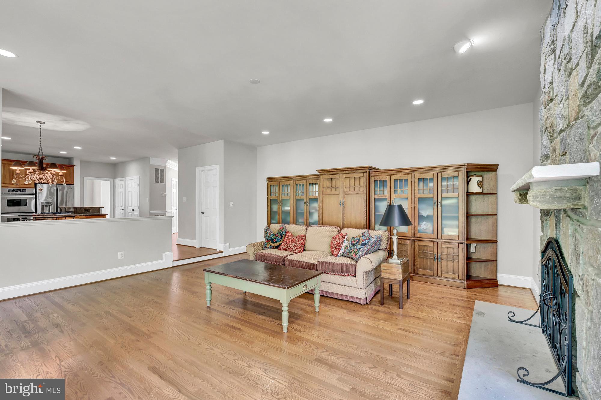 RIDGES OF ALEXANDRIA - Residential