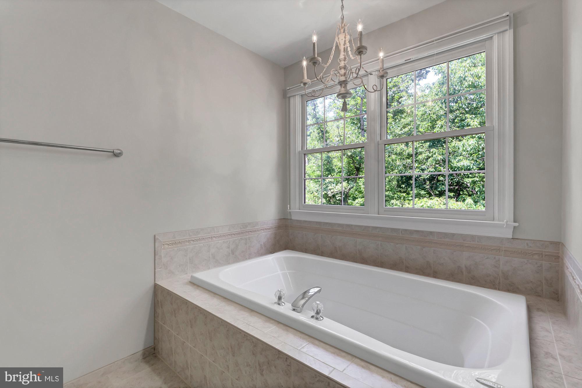 RIDGES OF ALEXANDRIA - Residential