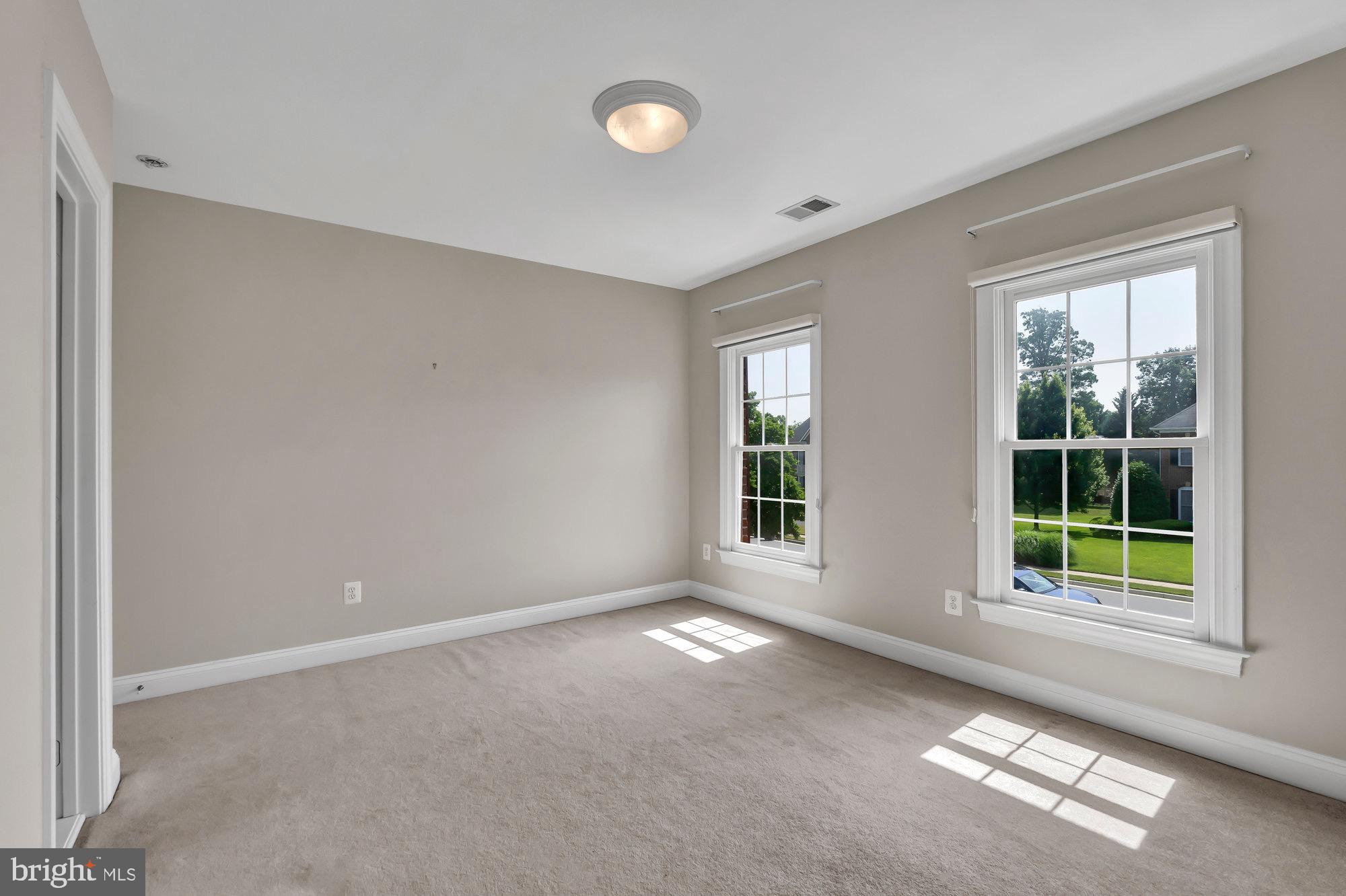 RIDGES OF ALEXANDRIA - Residential