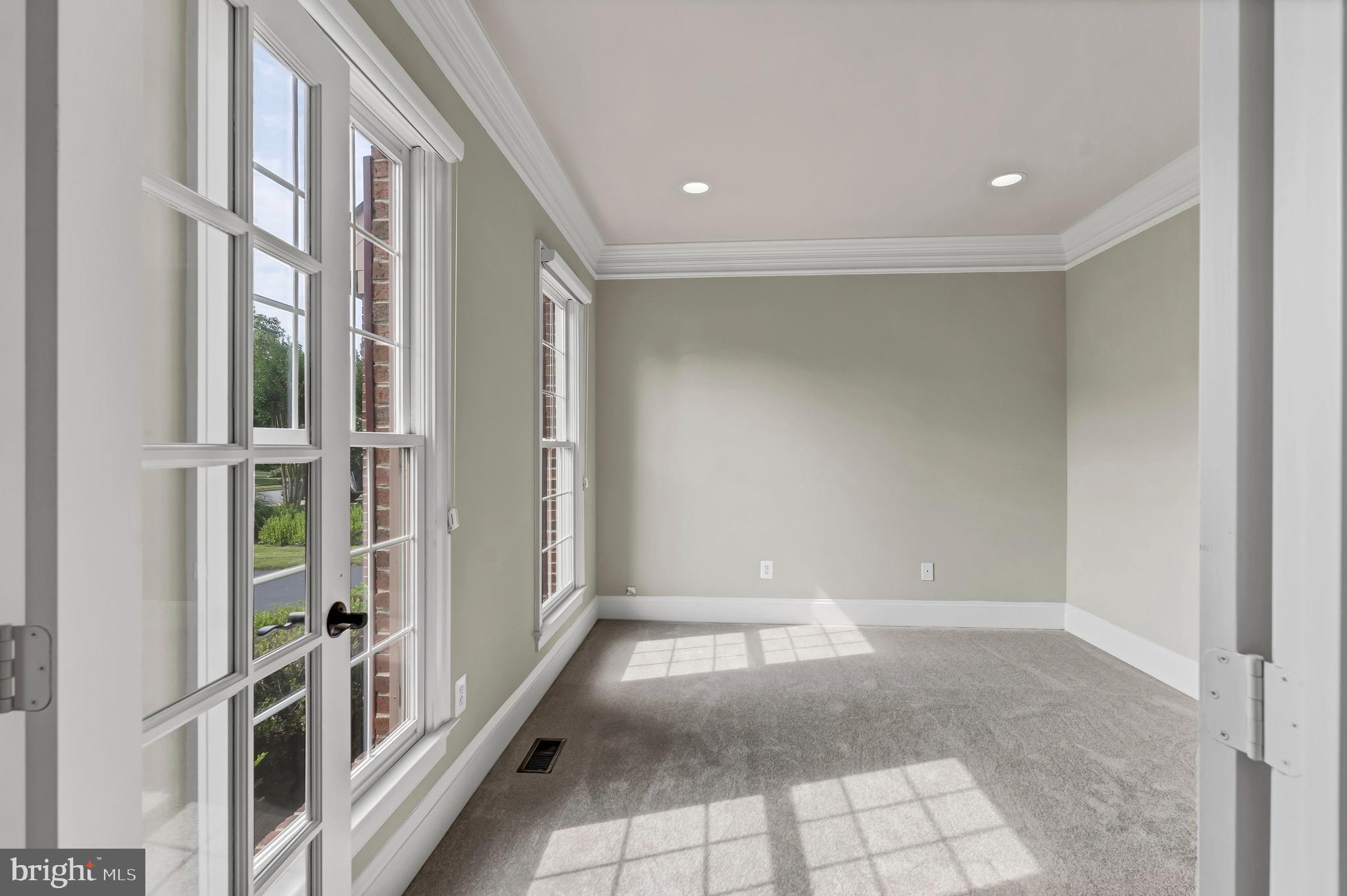 RIDGES OF ALEXANDRIA - Residential