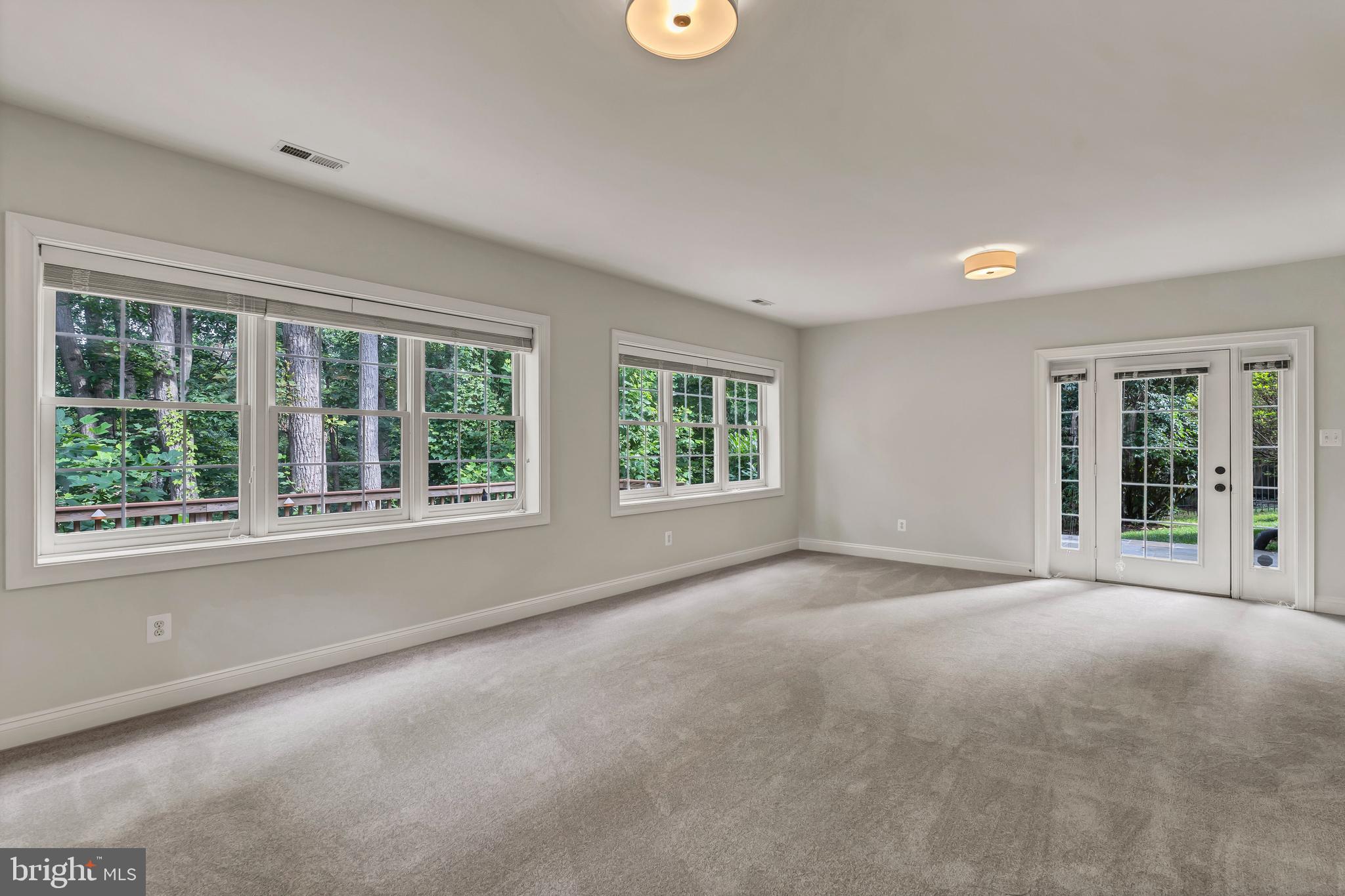 RIDGES OF ALEXANDRIA - Residential