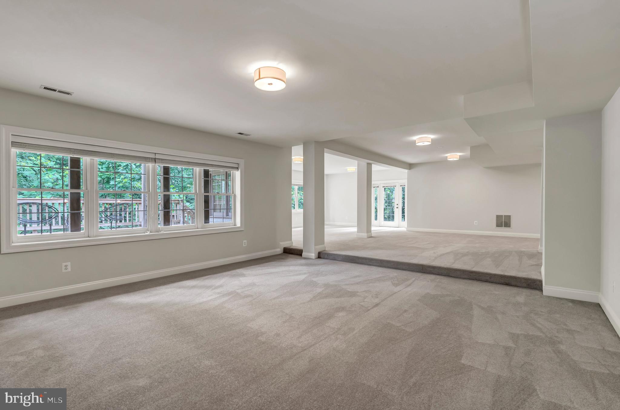 RIDGES OF ALEXANDRIA - Residential