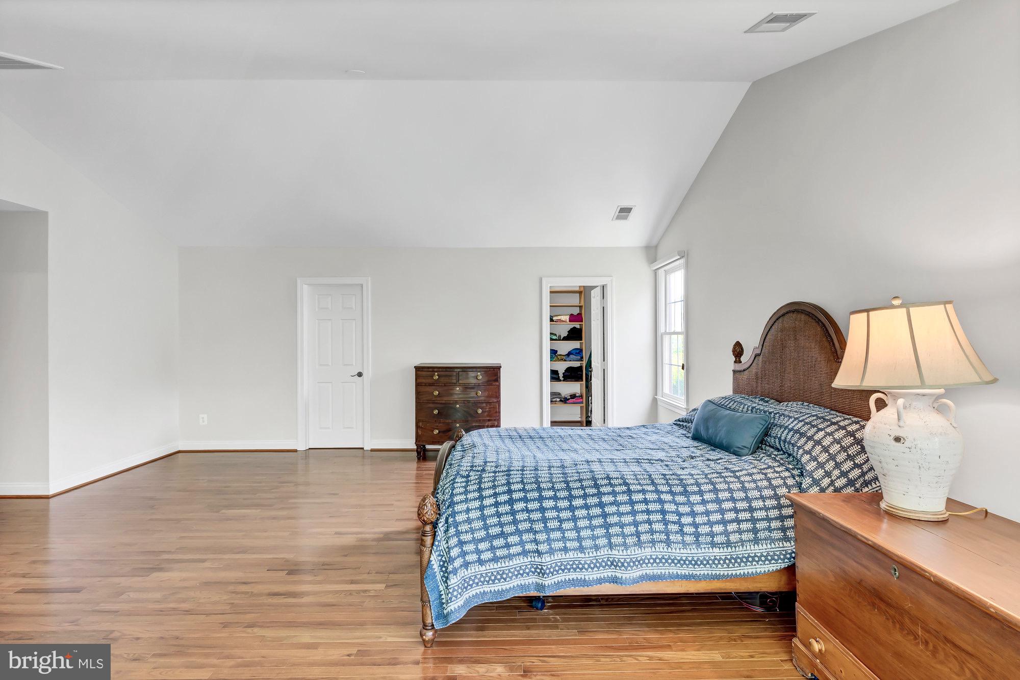 RIDGES OF ALEXANDRIA - Residential