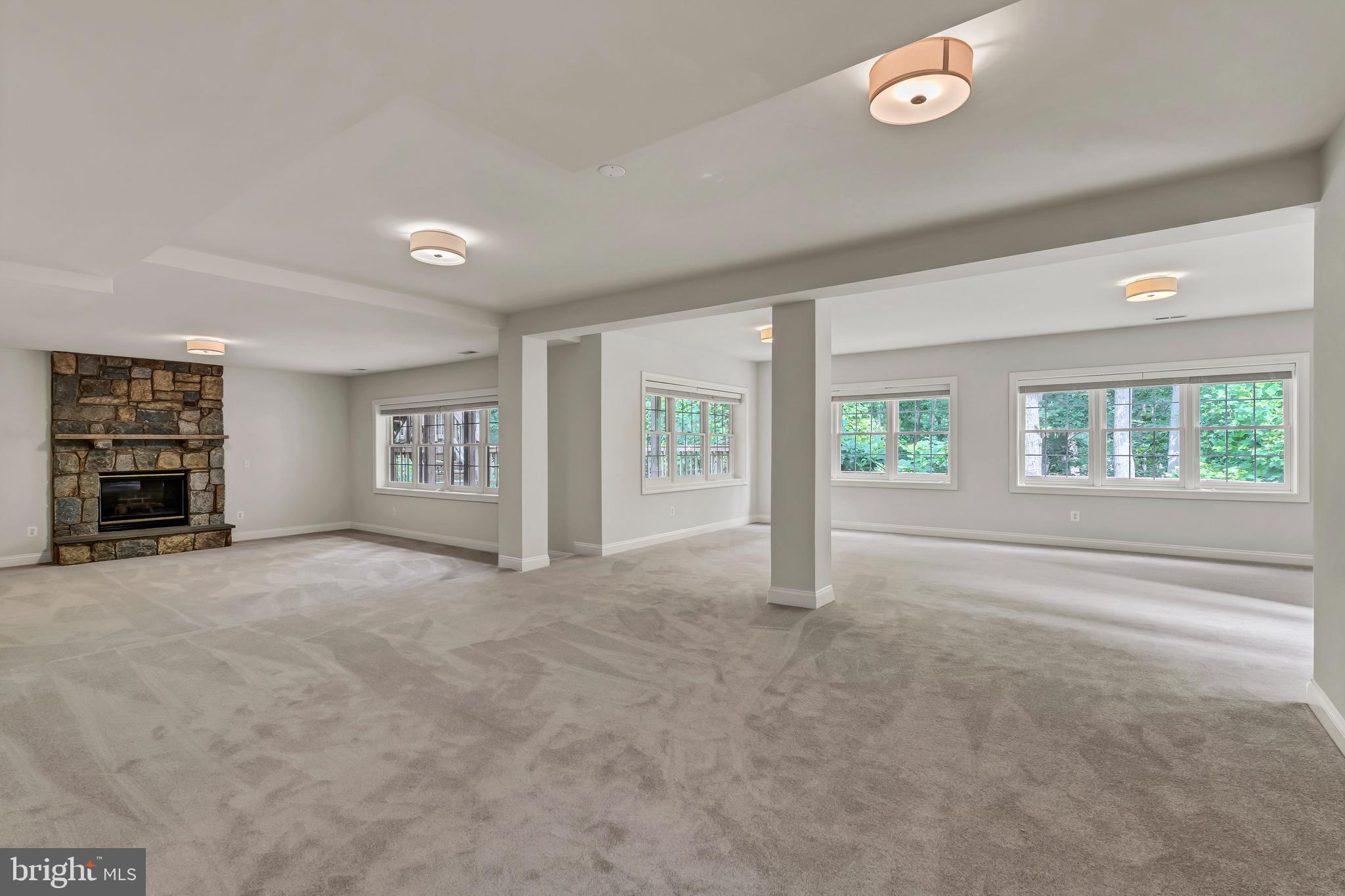 RIDGES OF ALEXANDRIA - Residential