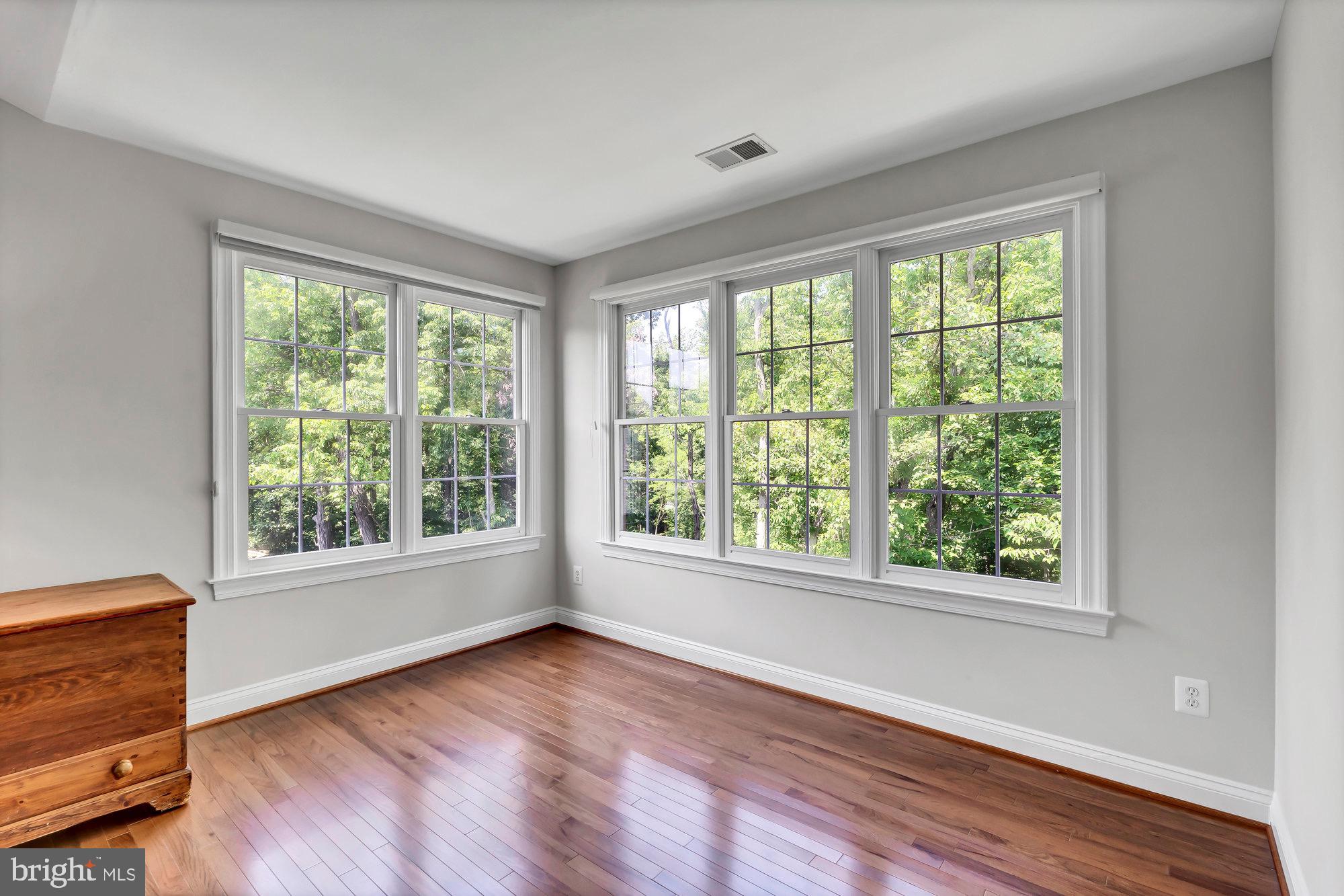 RIDGES OF ALEXANDRIA - Residential