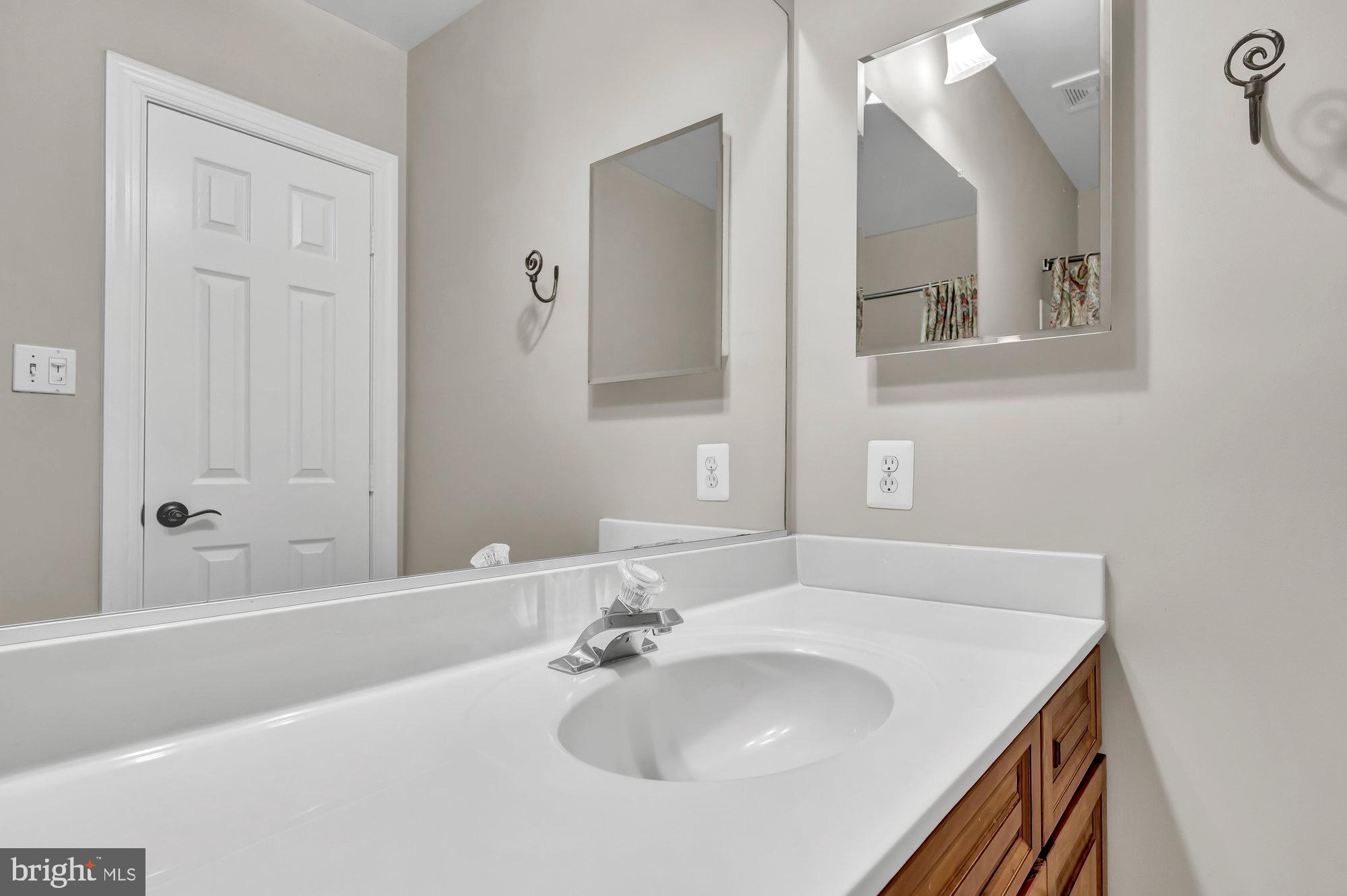 RIDGES OF ALEXANDRIA - Residential