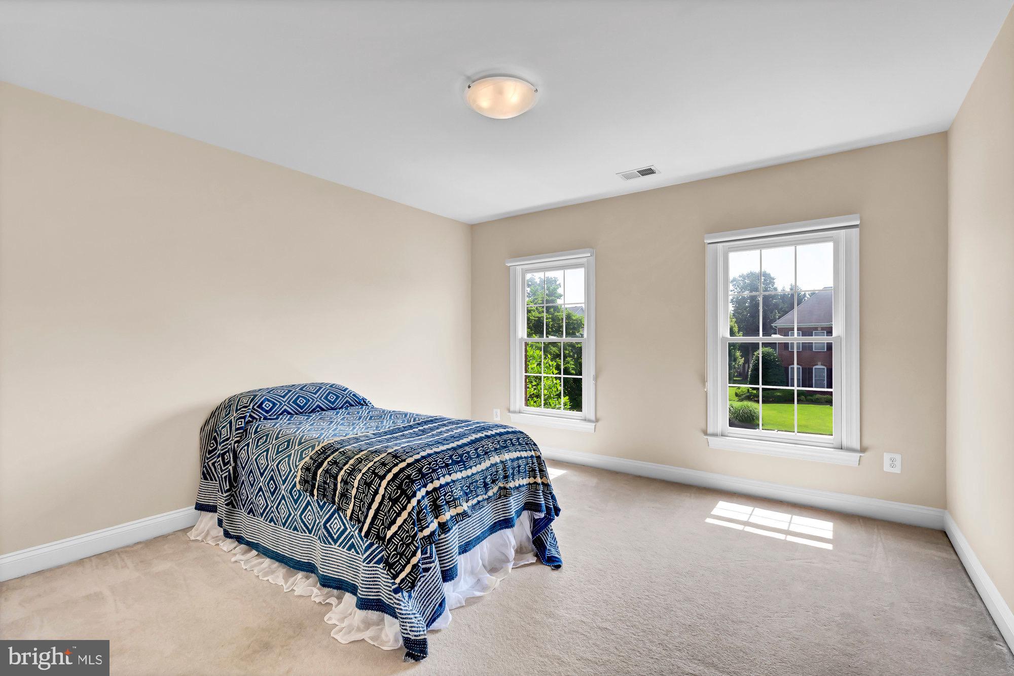 RIDGES OF ALEXANDRIA - Residential