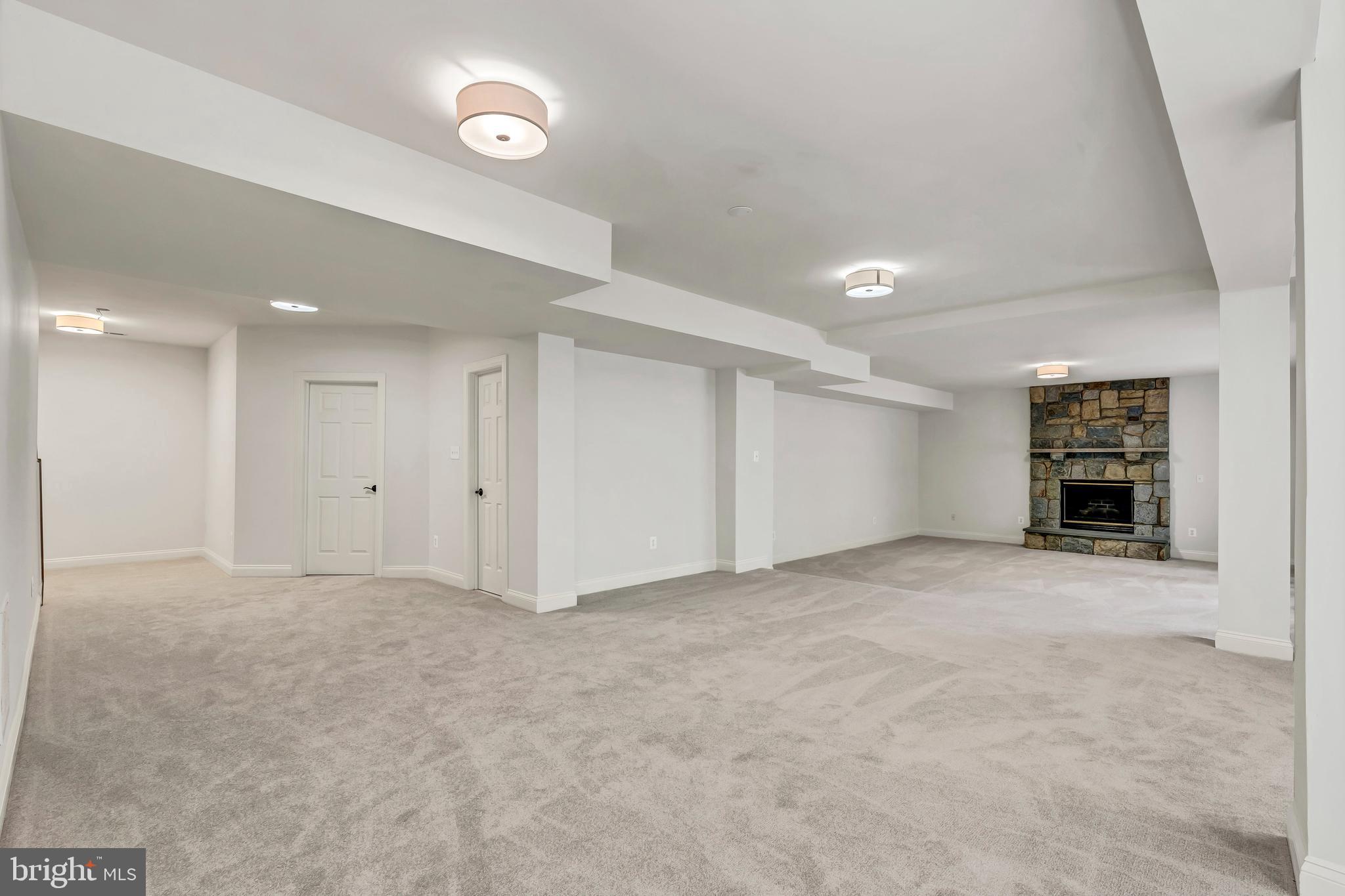 RIDGES OF ALEXANDRIA - Residential