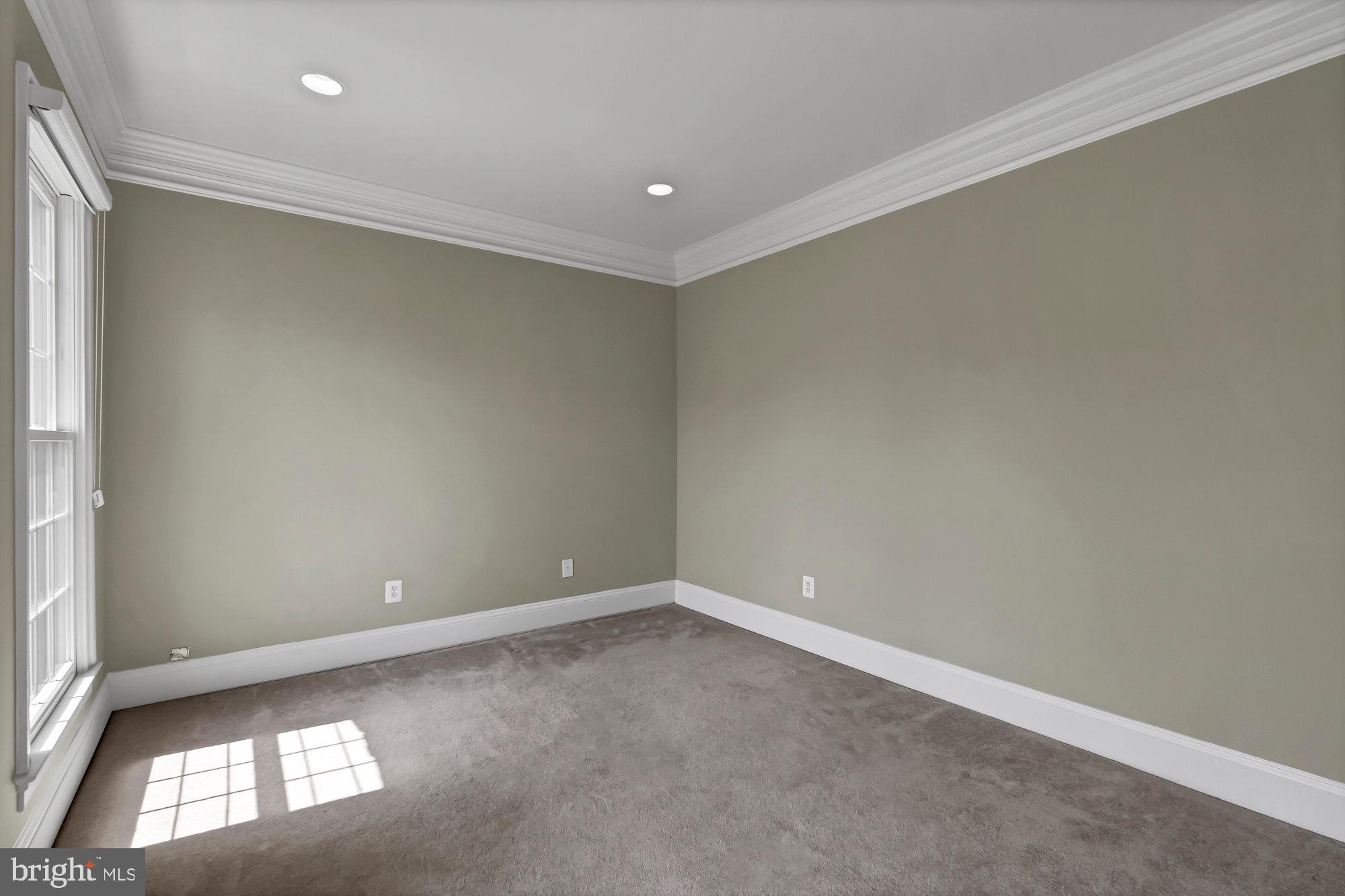 RIDGES OF ALEXANDRIA - Residential