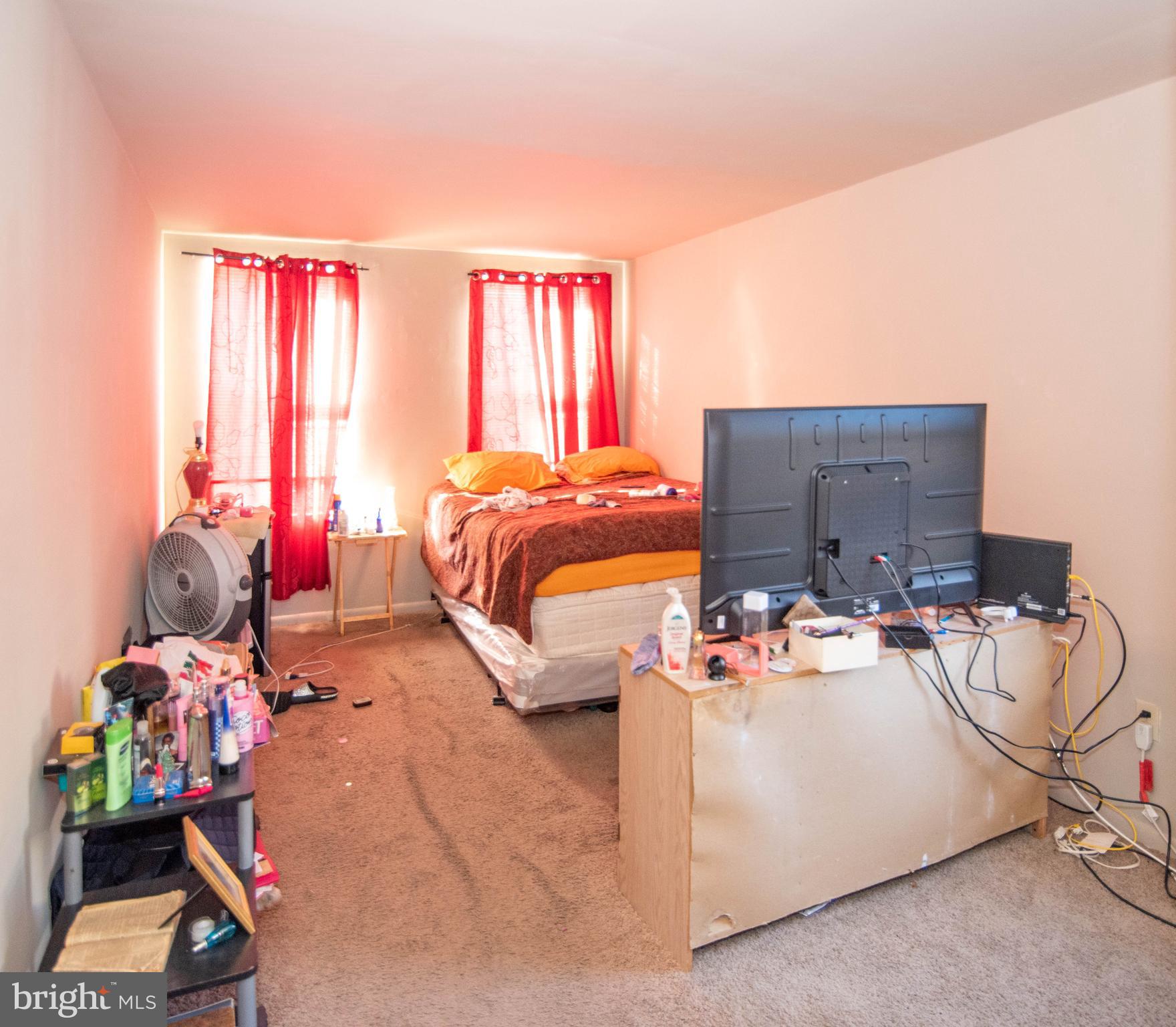 MADISON EASTEND - Residential