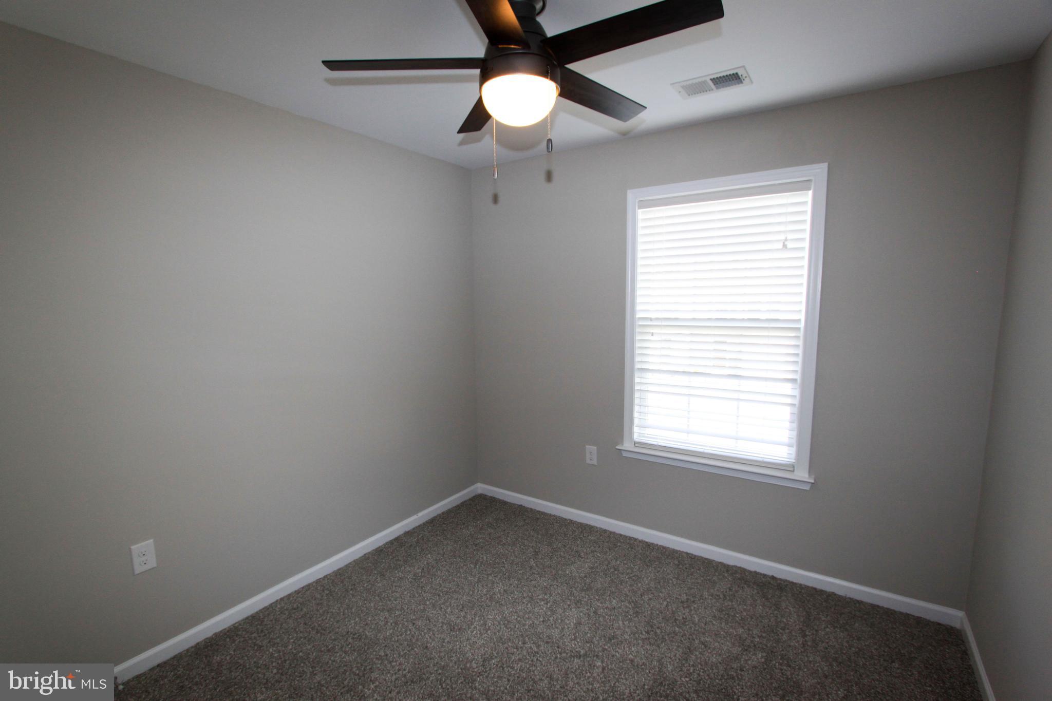 LAKELAND PLACE - Residential Lease