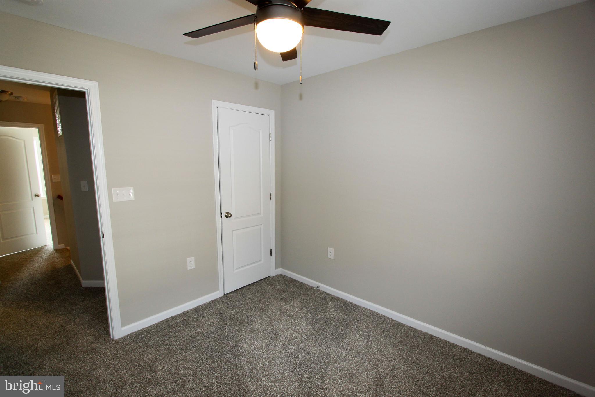 LAKELAND PLACE - Residential Lease