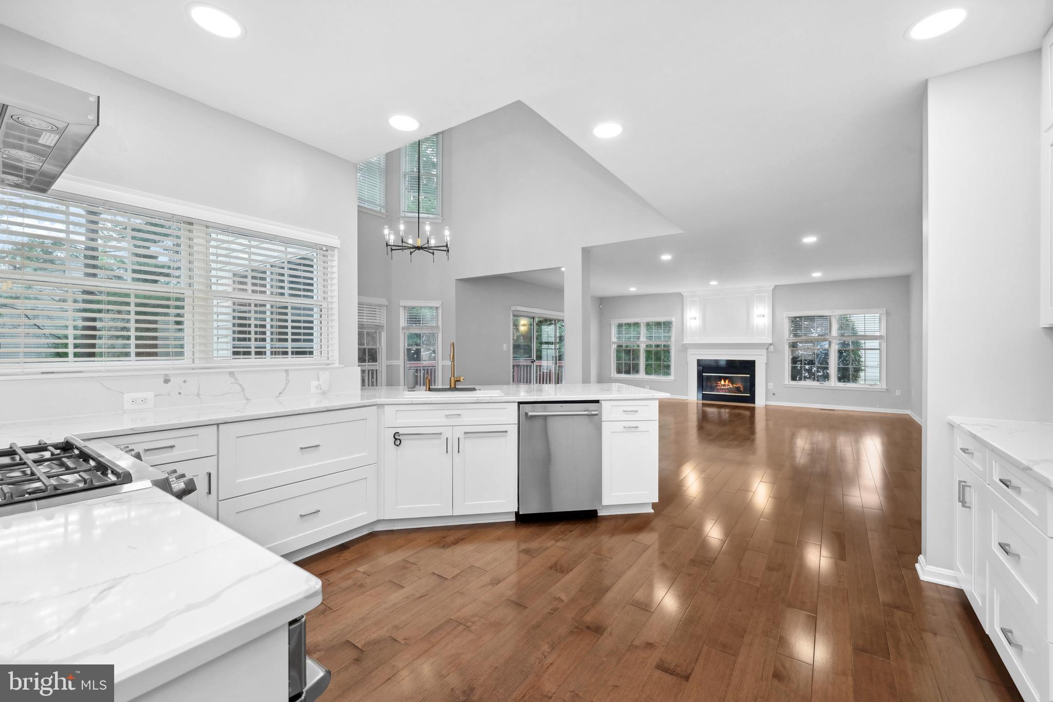 MARIAN WOODS - Residential