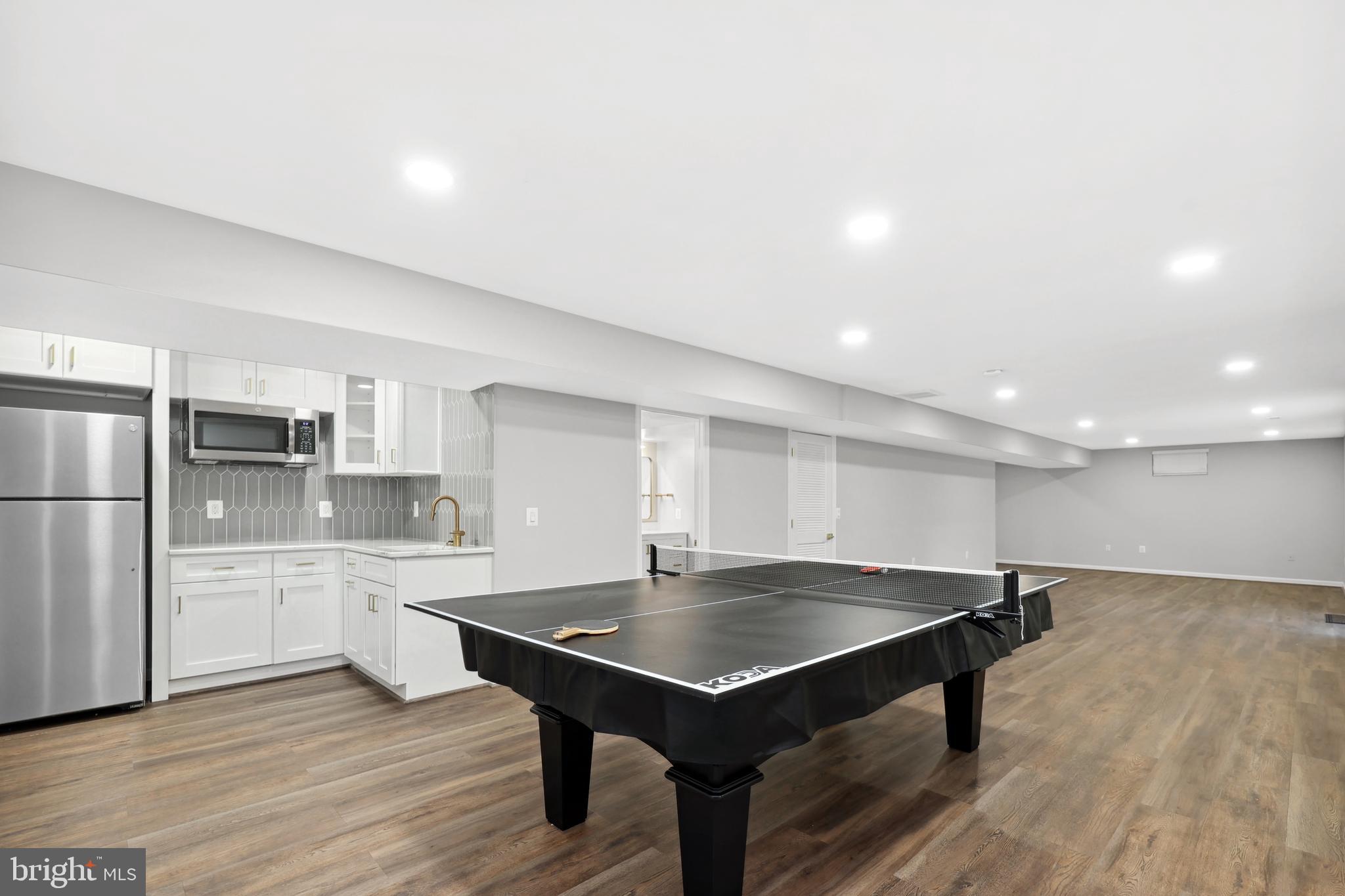 MARIAN WOODS - Residential