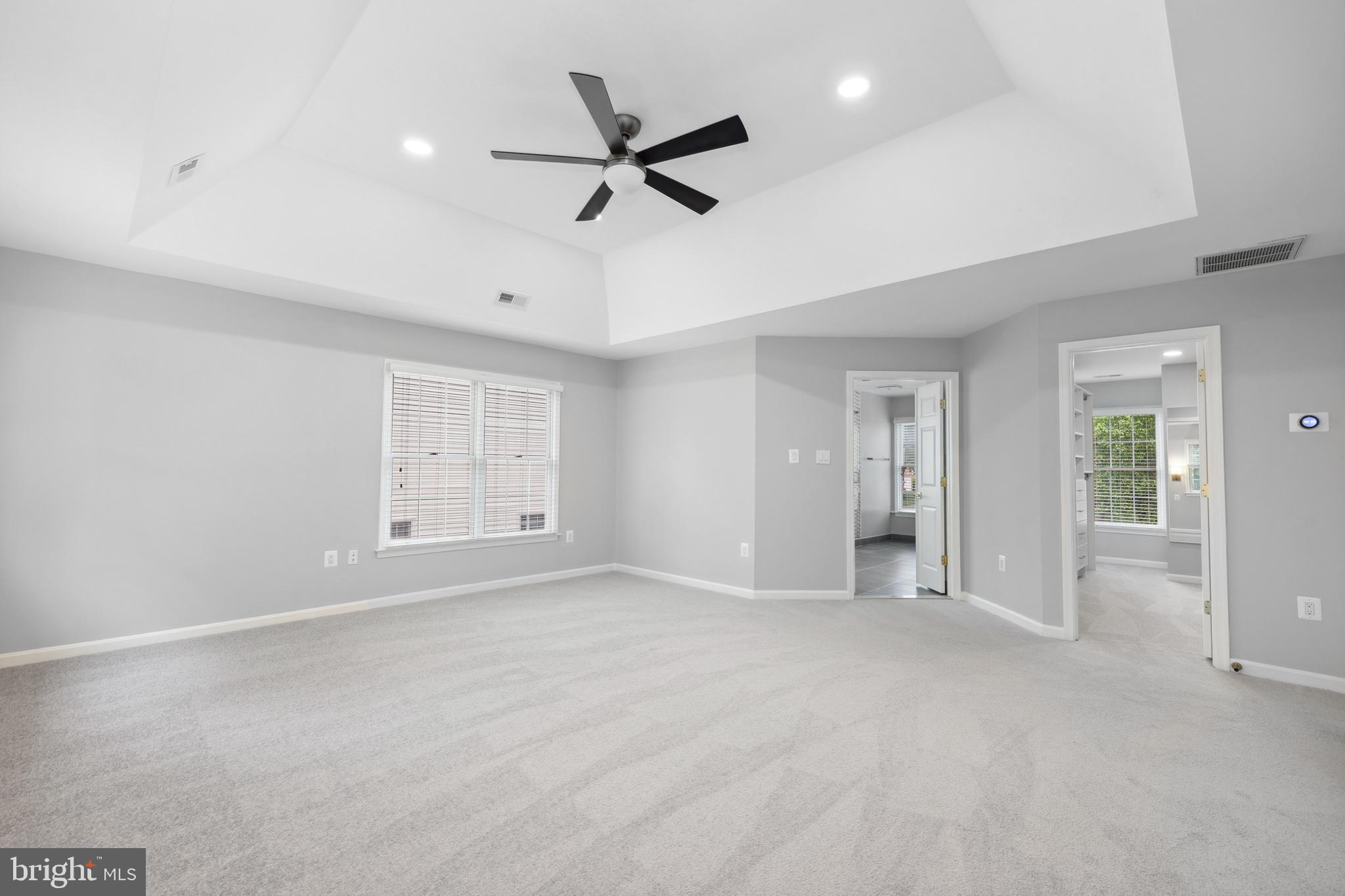 MARIAN WOODS - Residential