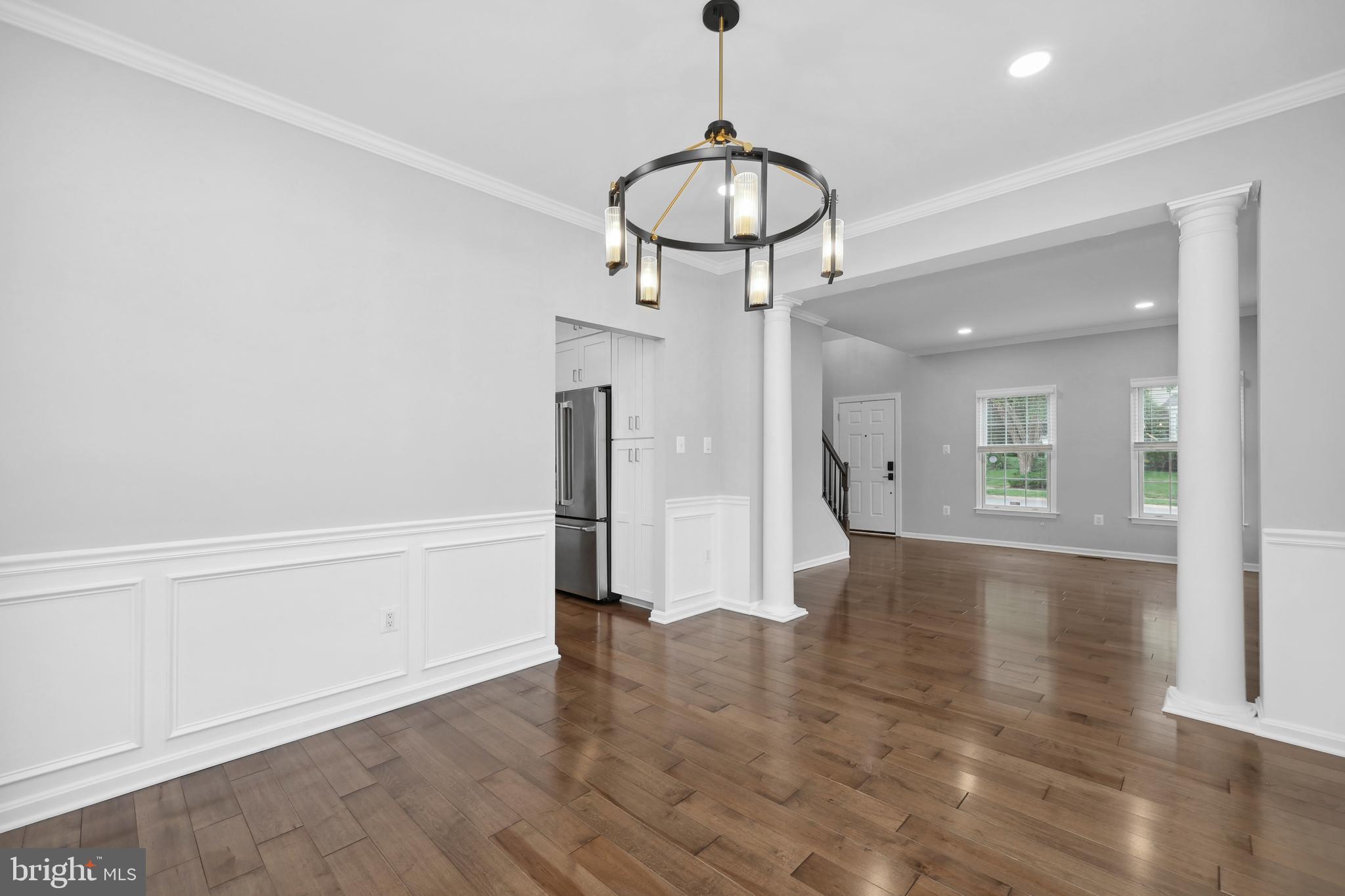 MARIAN WOODS - Residential