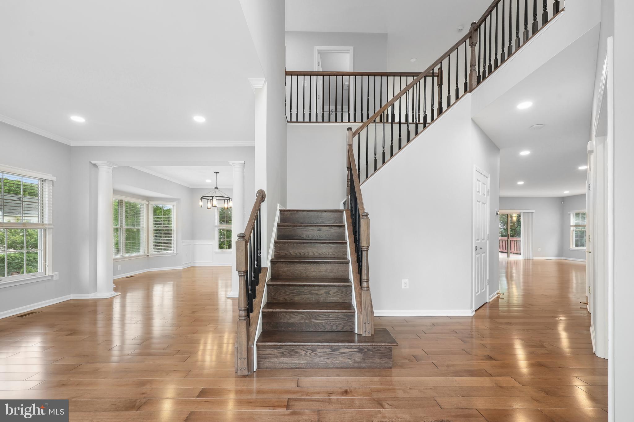 MARIAN WOODS - Residential