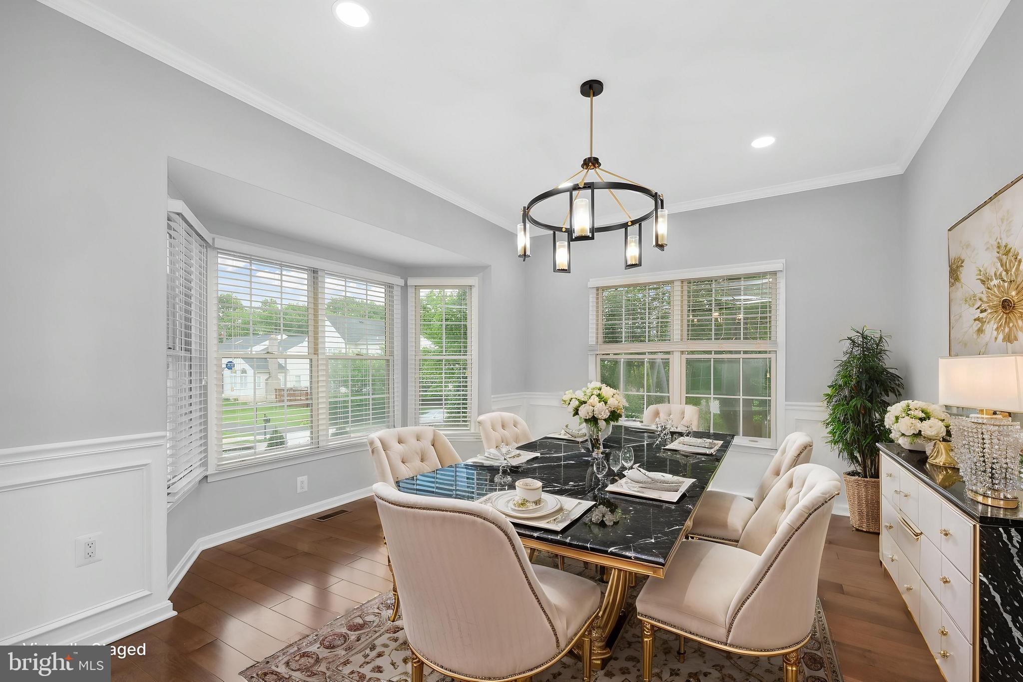 MARIAN WOODS - Residential