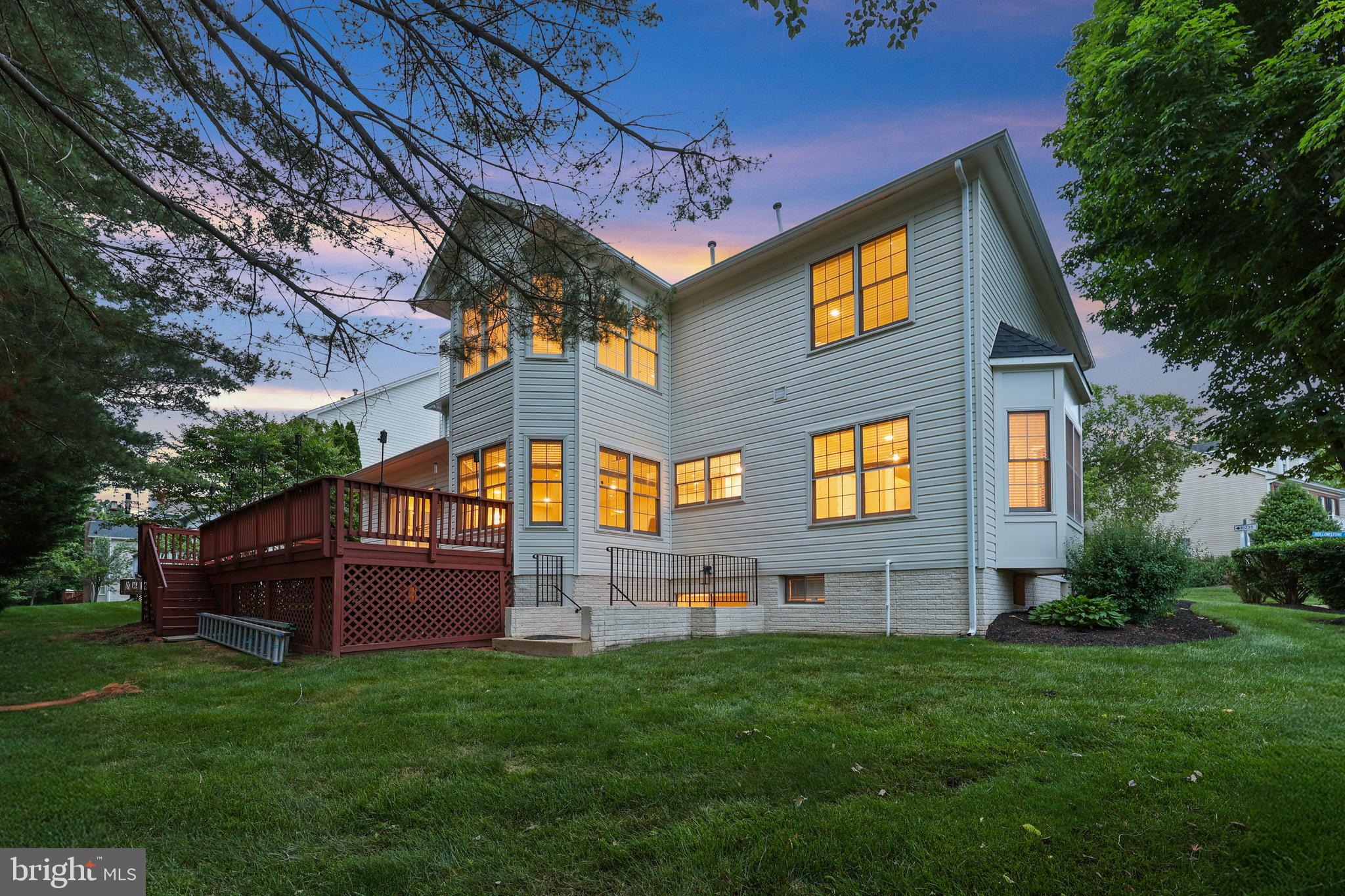 MARIAN WOODS - Residential