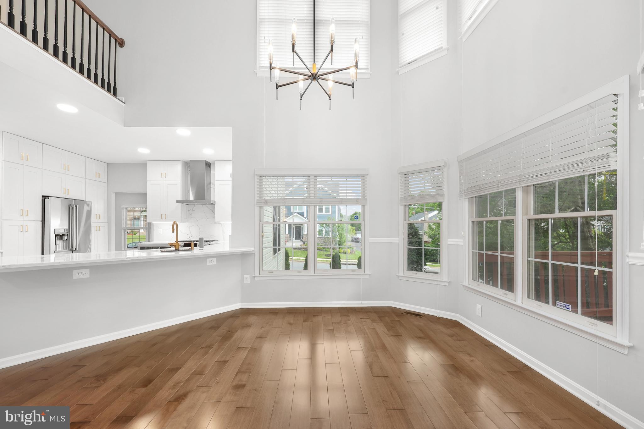 MARIAN WOODS - Residential