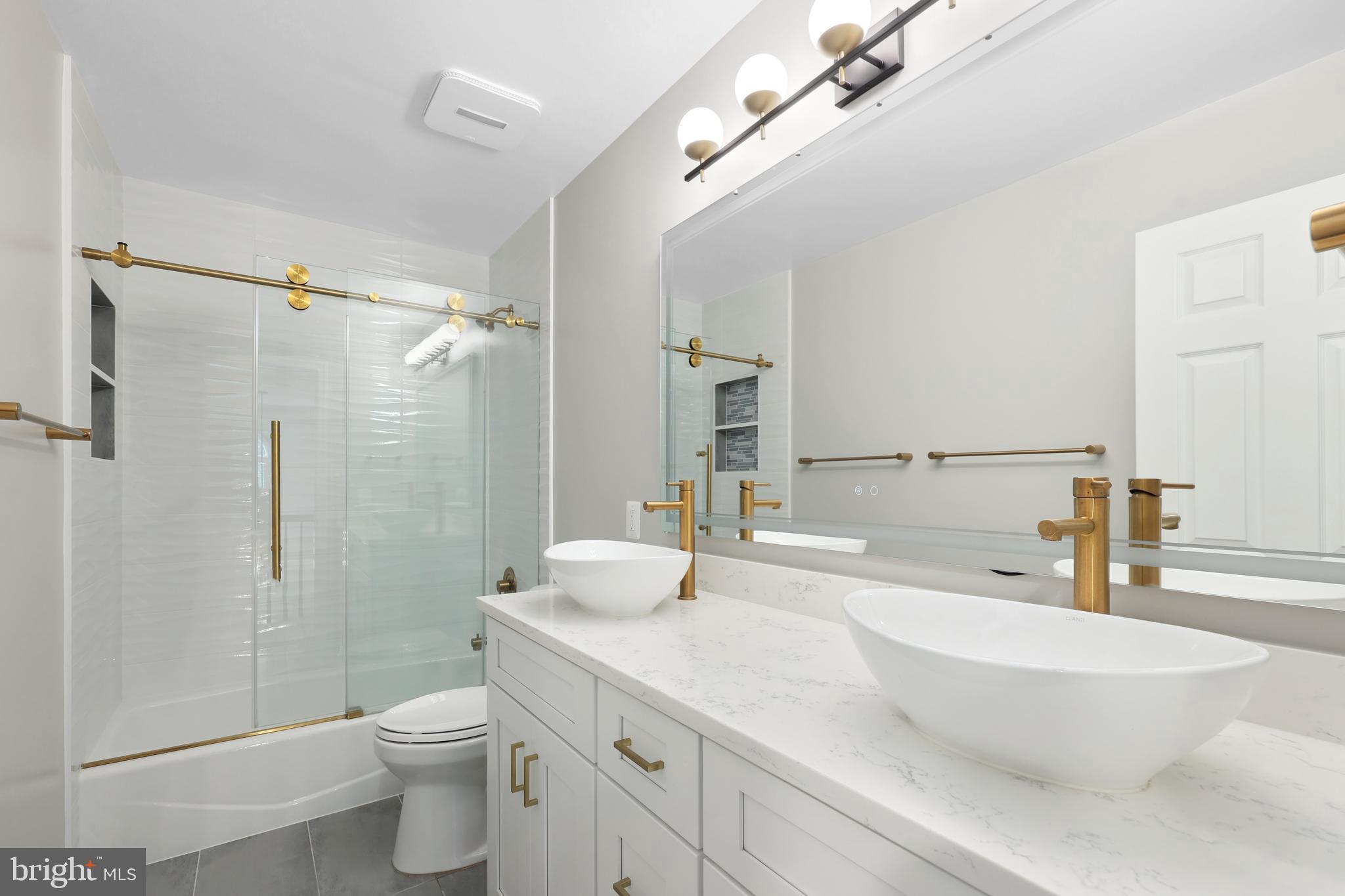 MARIAN WOODS - Residential