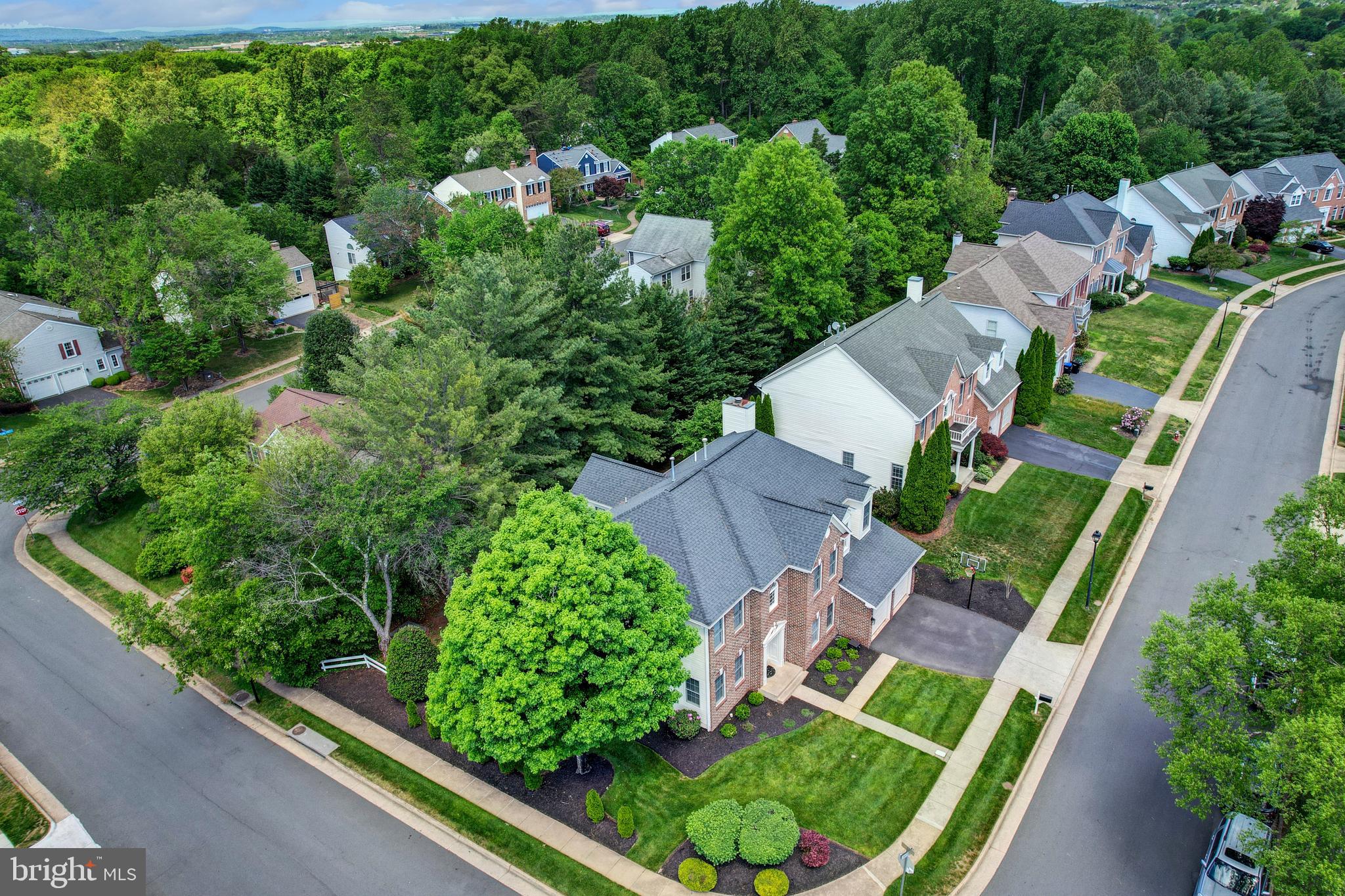 MARIAN WOODS - Residential