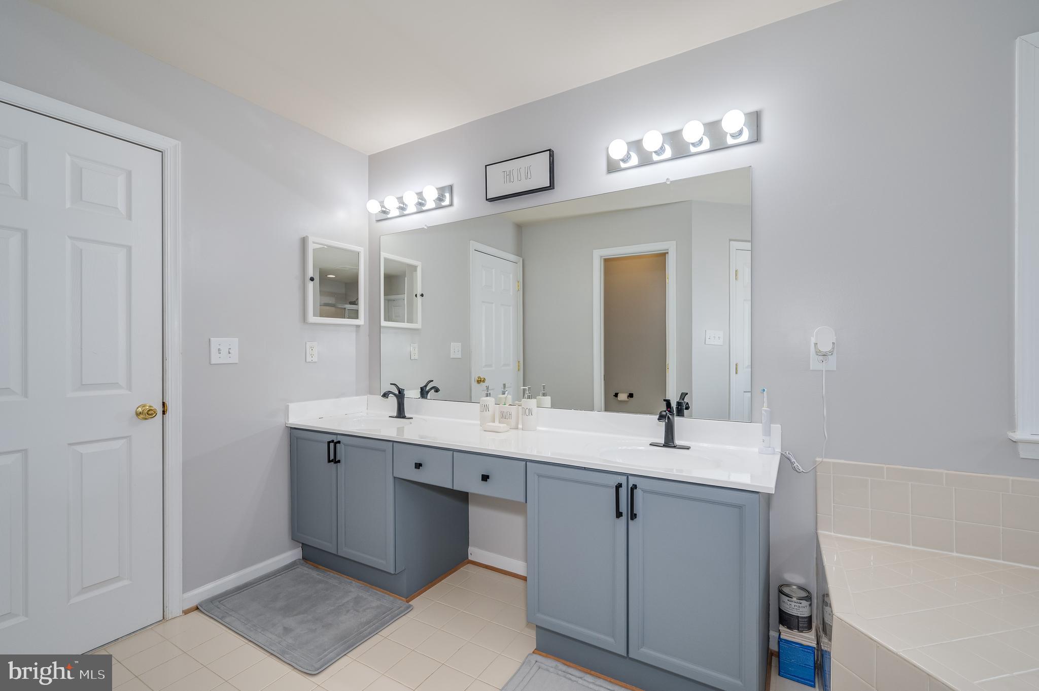 THE GALLERY - Residential