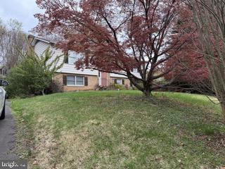 8410 AMANDA PLACE