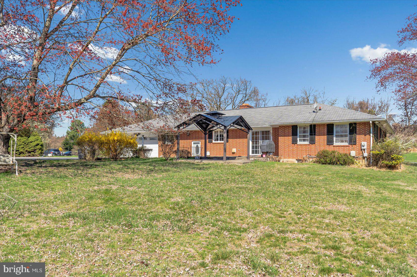 MEADOWS OF JUNE - Residential