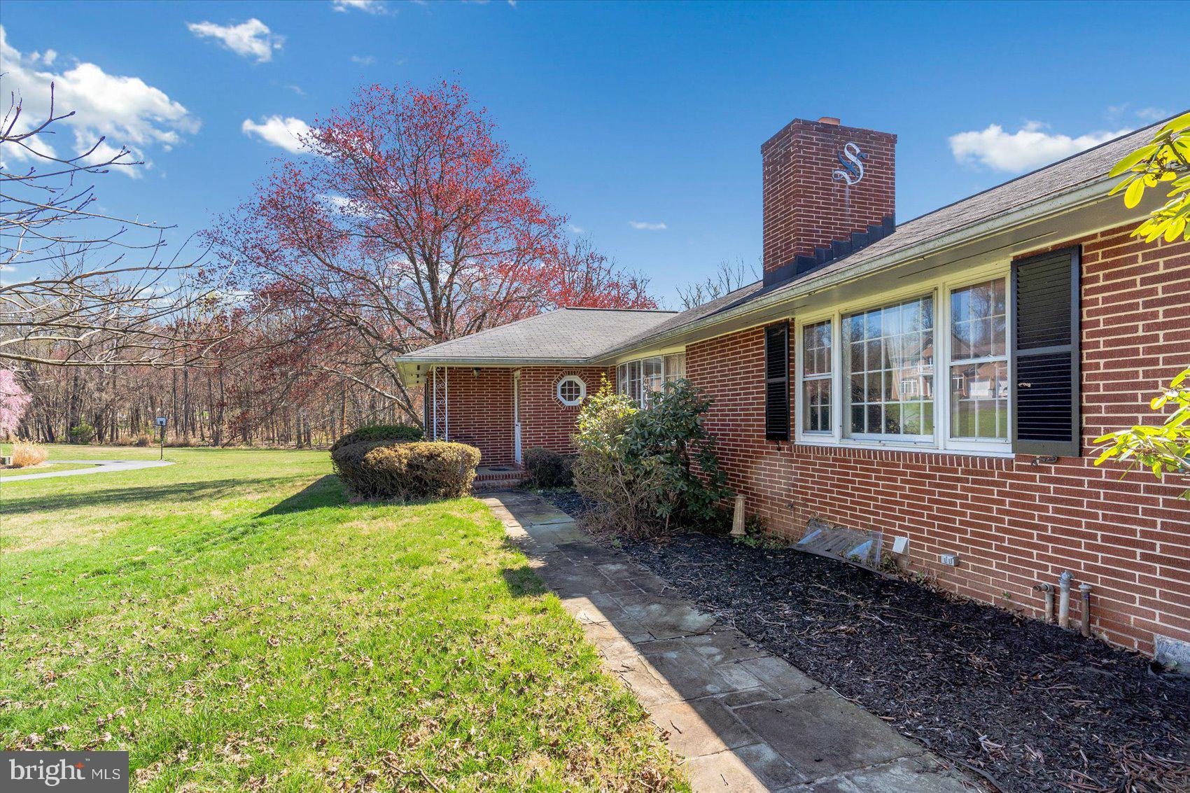 MEADOWS OF JUNE - Residential