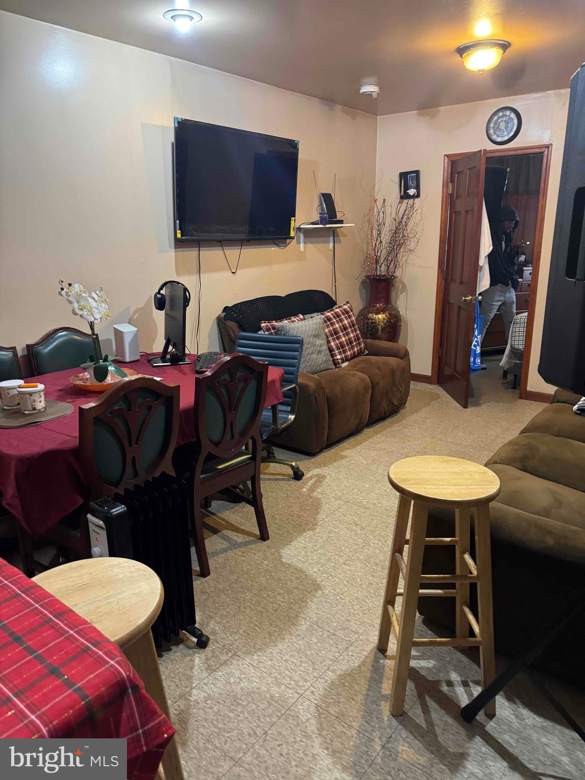 NICETOWN - Residential Income