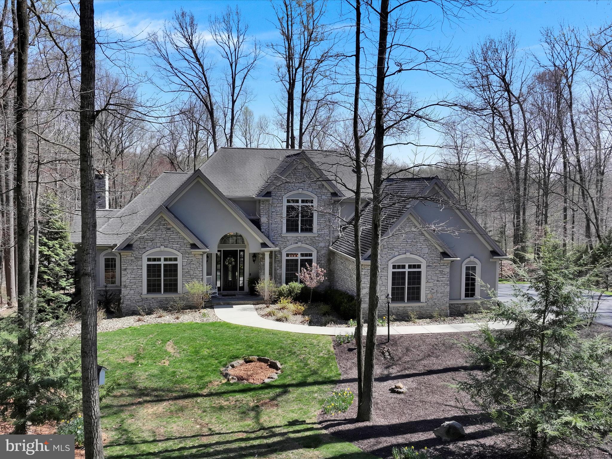 46 MOCKINGBIRD LANE