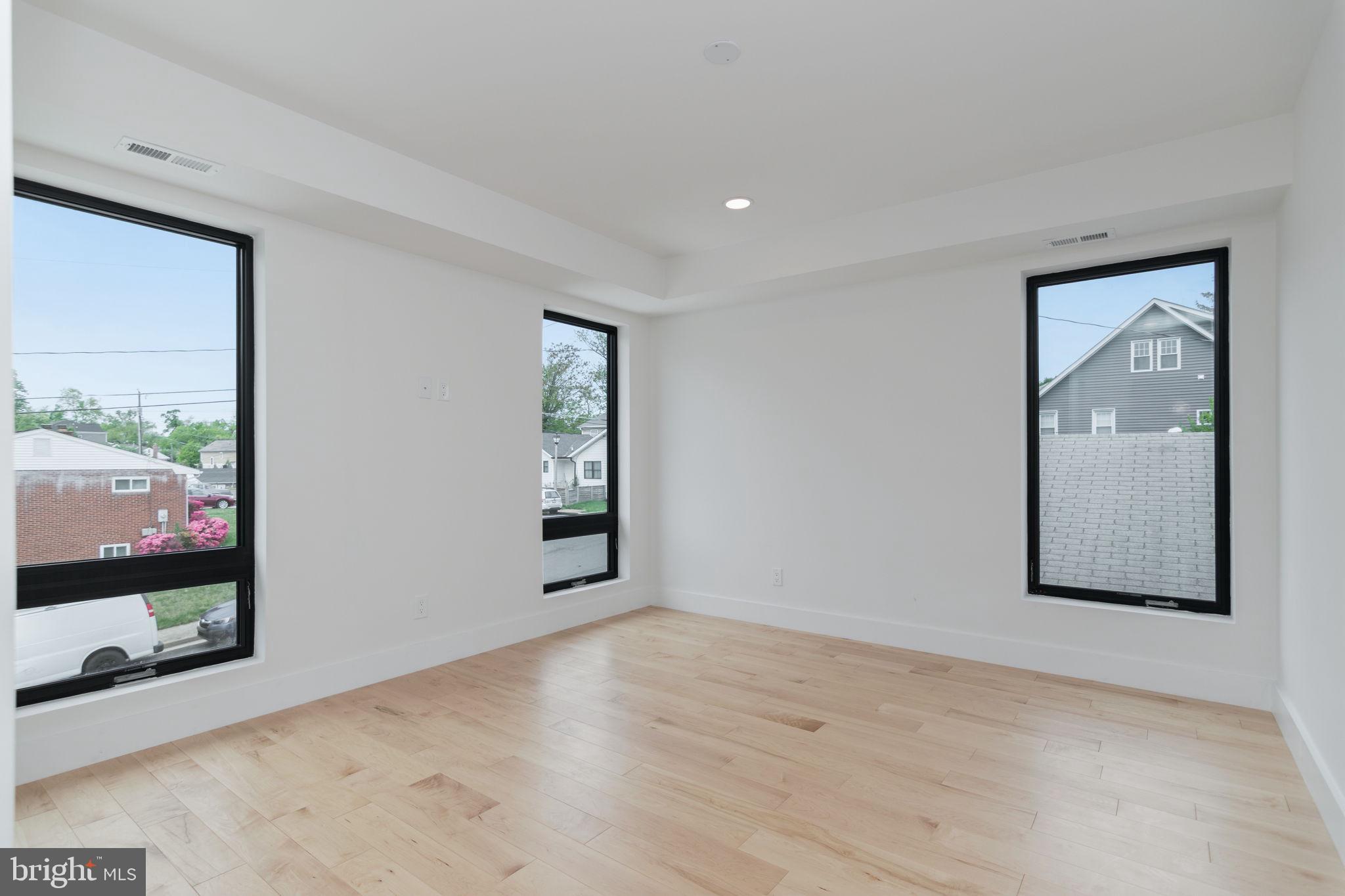 HIGHVIEW PARK - Residential