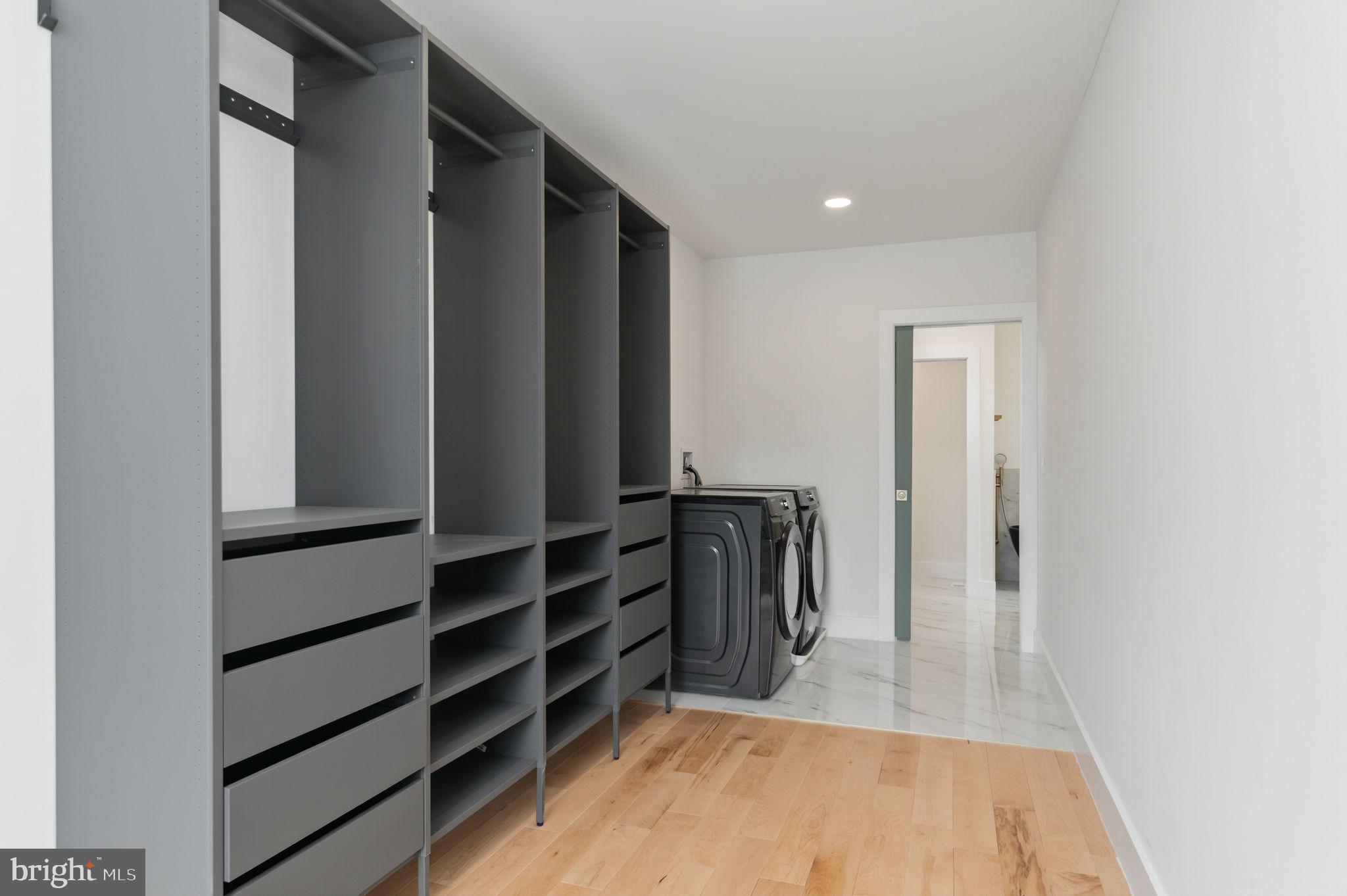 HIGHVIEW PARK - Residential