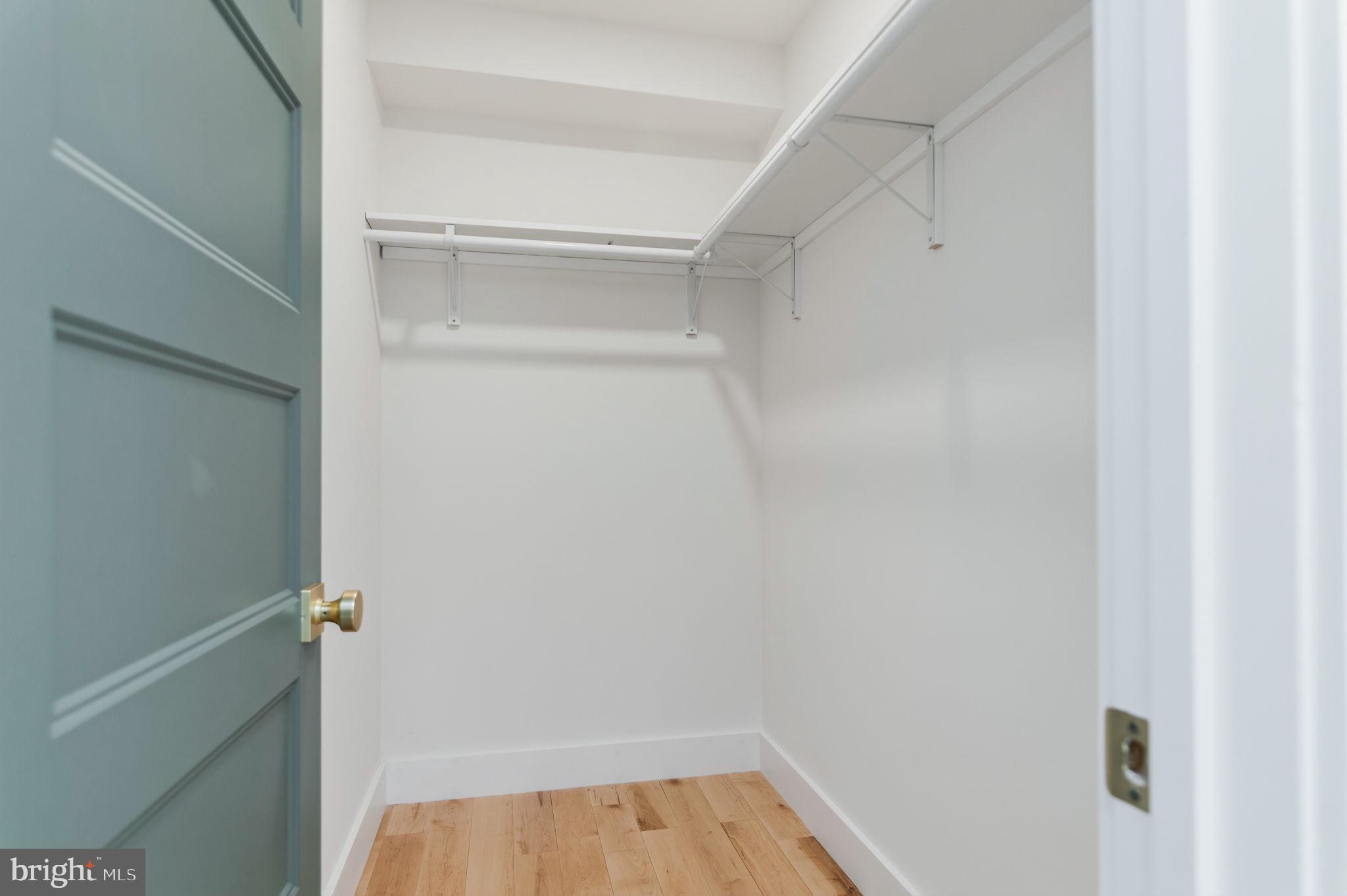 HIGHVIEW PARK - Residential