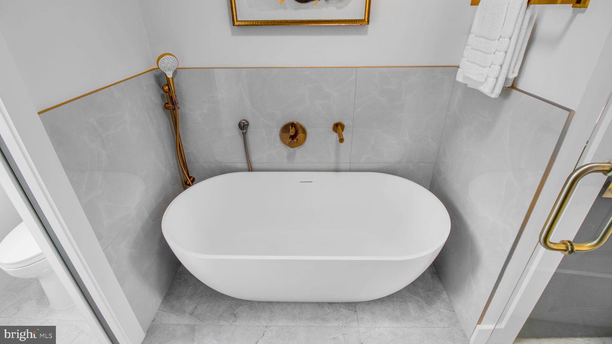 HIGHVIEW PARK - Residential