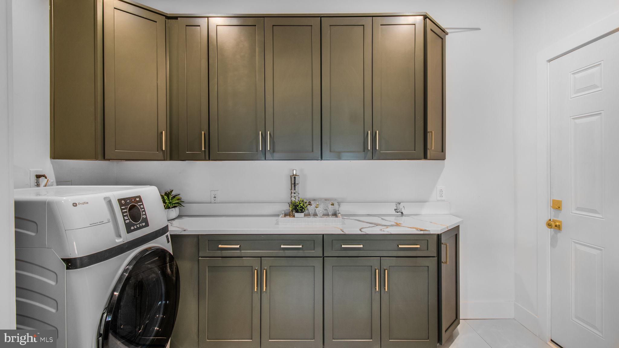 HIGHVIEW PARK - Residential