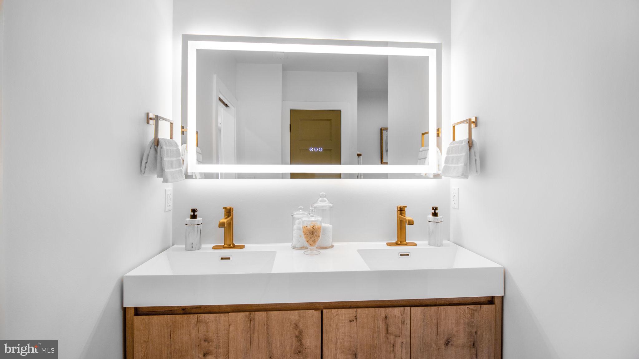 HIGHVIEW PARK - Residential