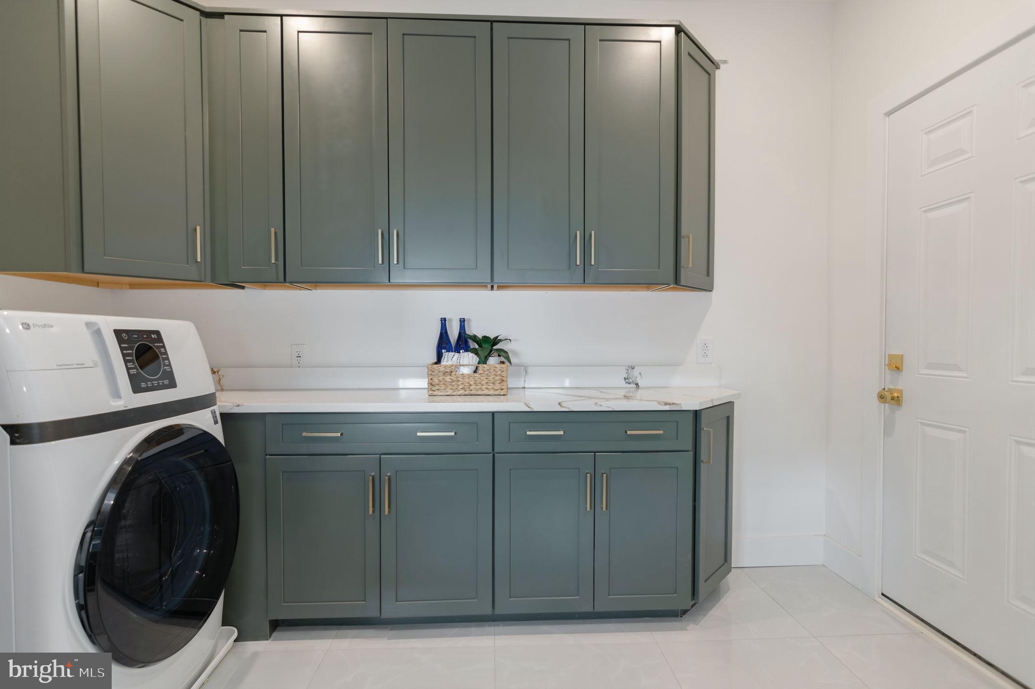 HIGHVIEW PARK - Residential