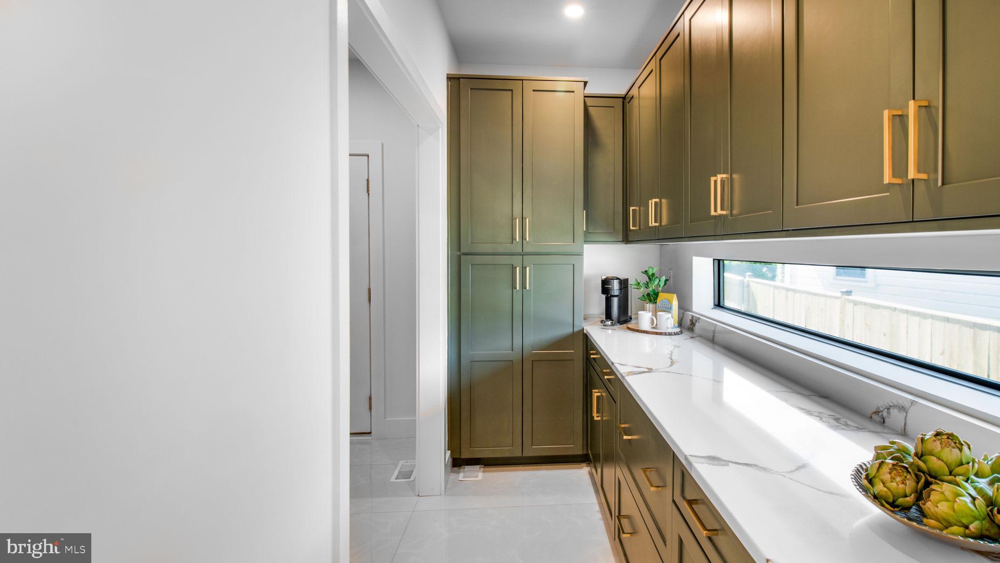 HIGHVIEW PARK - Residential