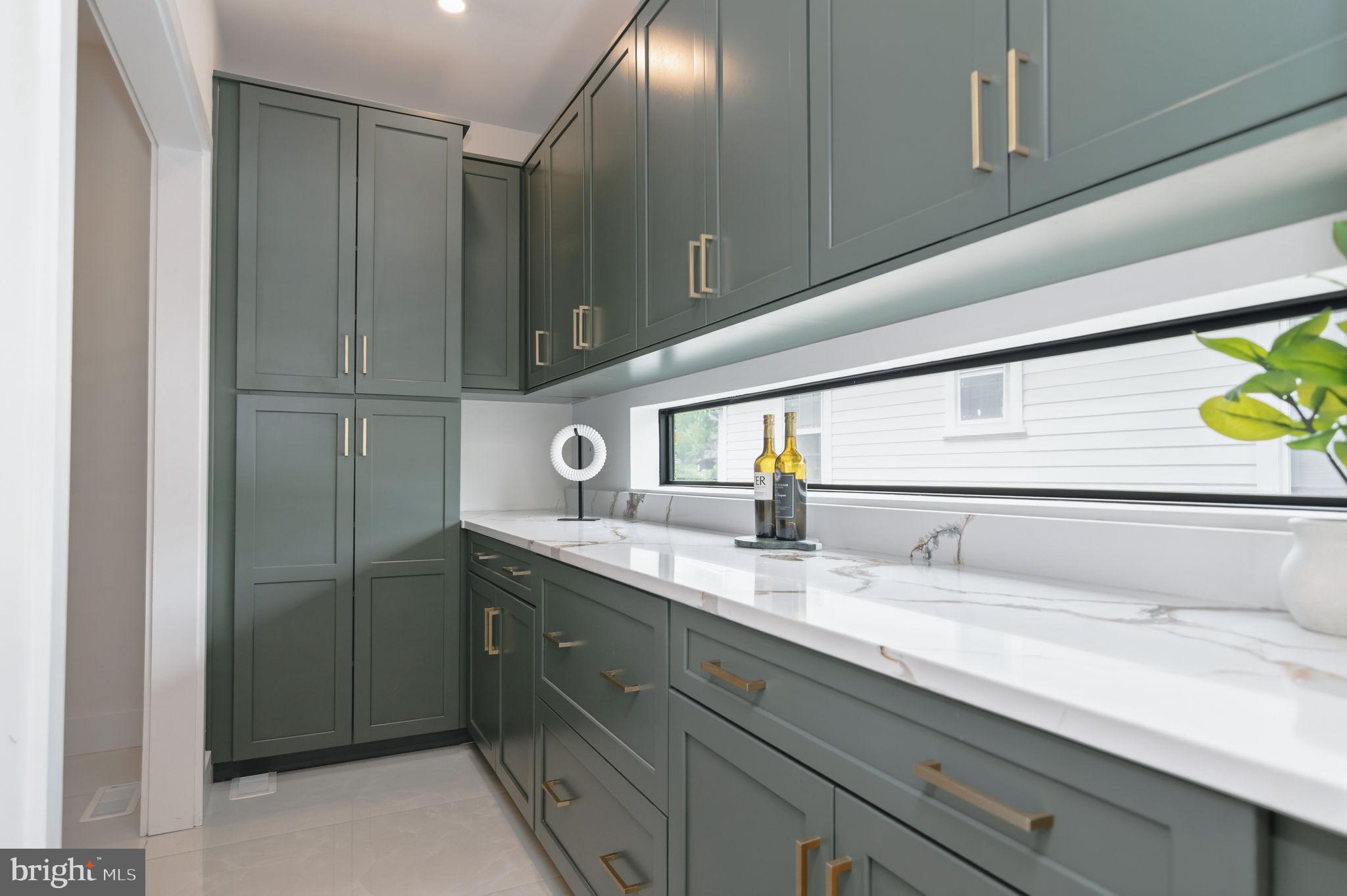 HIGHVIEW PARK - Residential